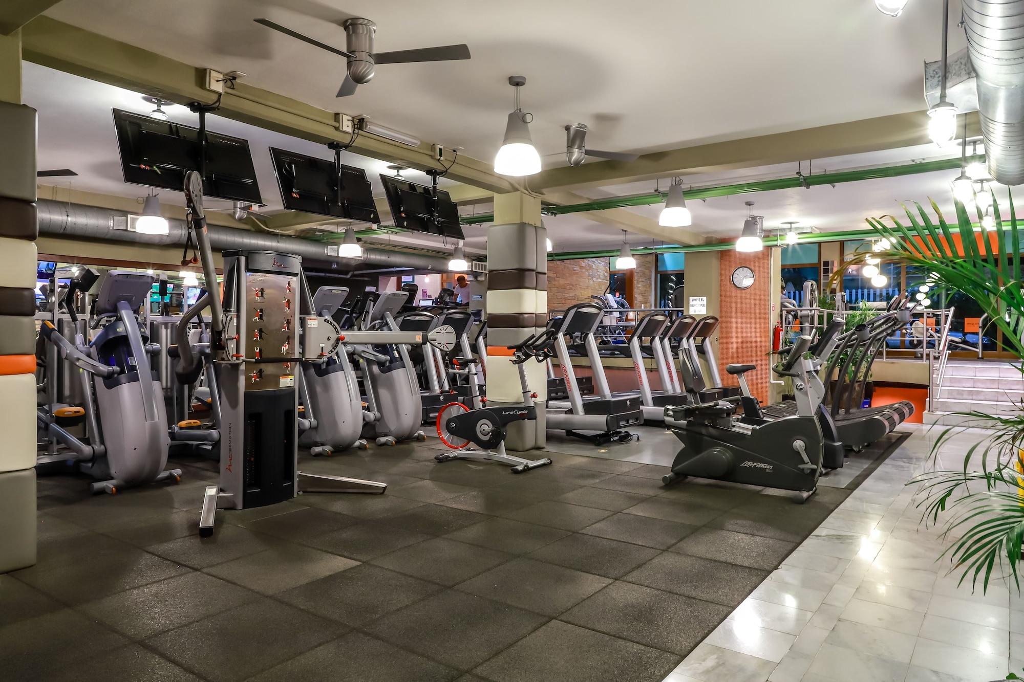 Gimnasio Villas Sacbe Condo Hotel and Beach Club