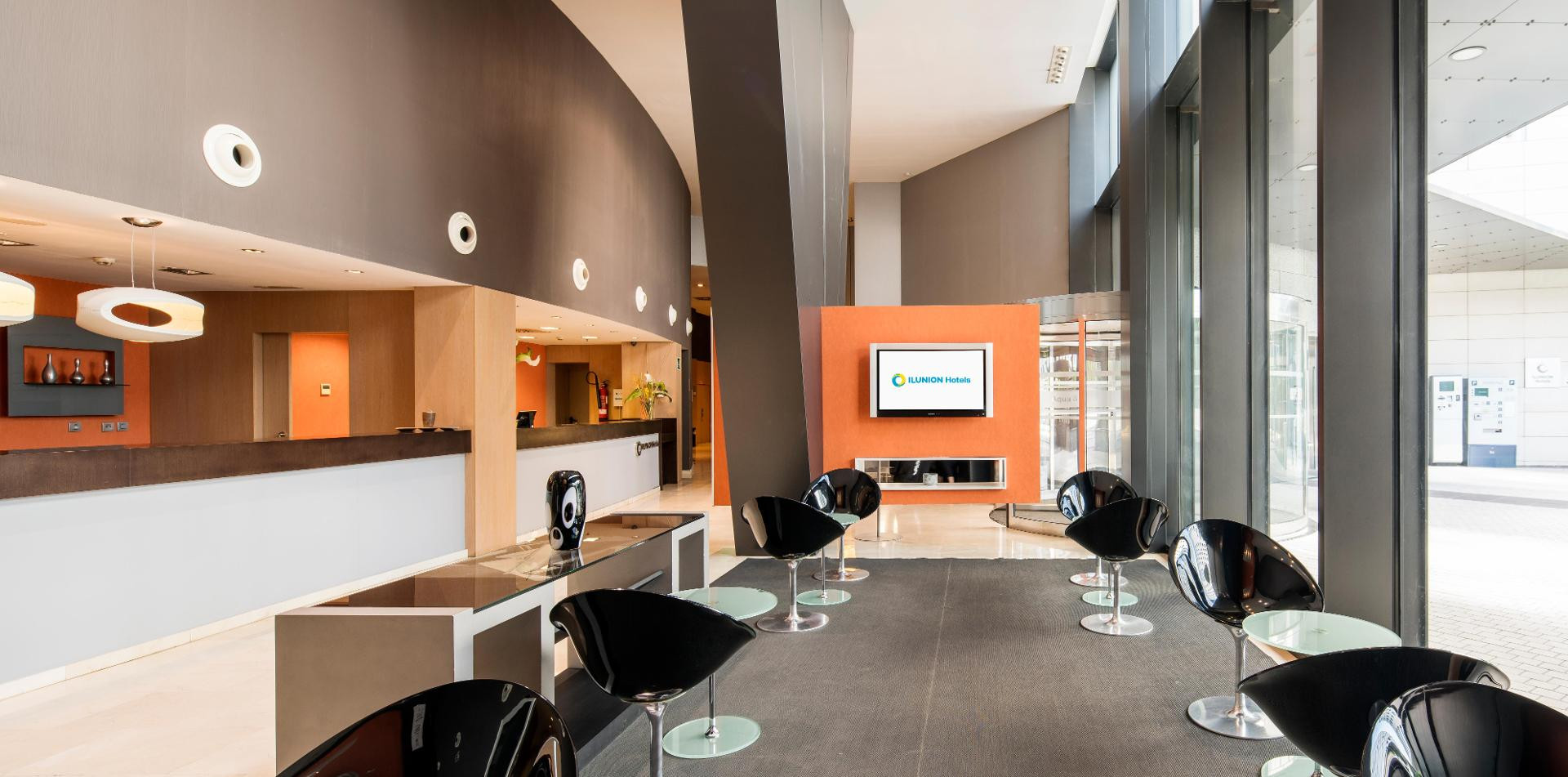 Vista Lobby Hotel ILUNION Aqua 3