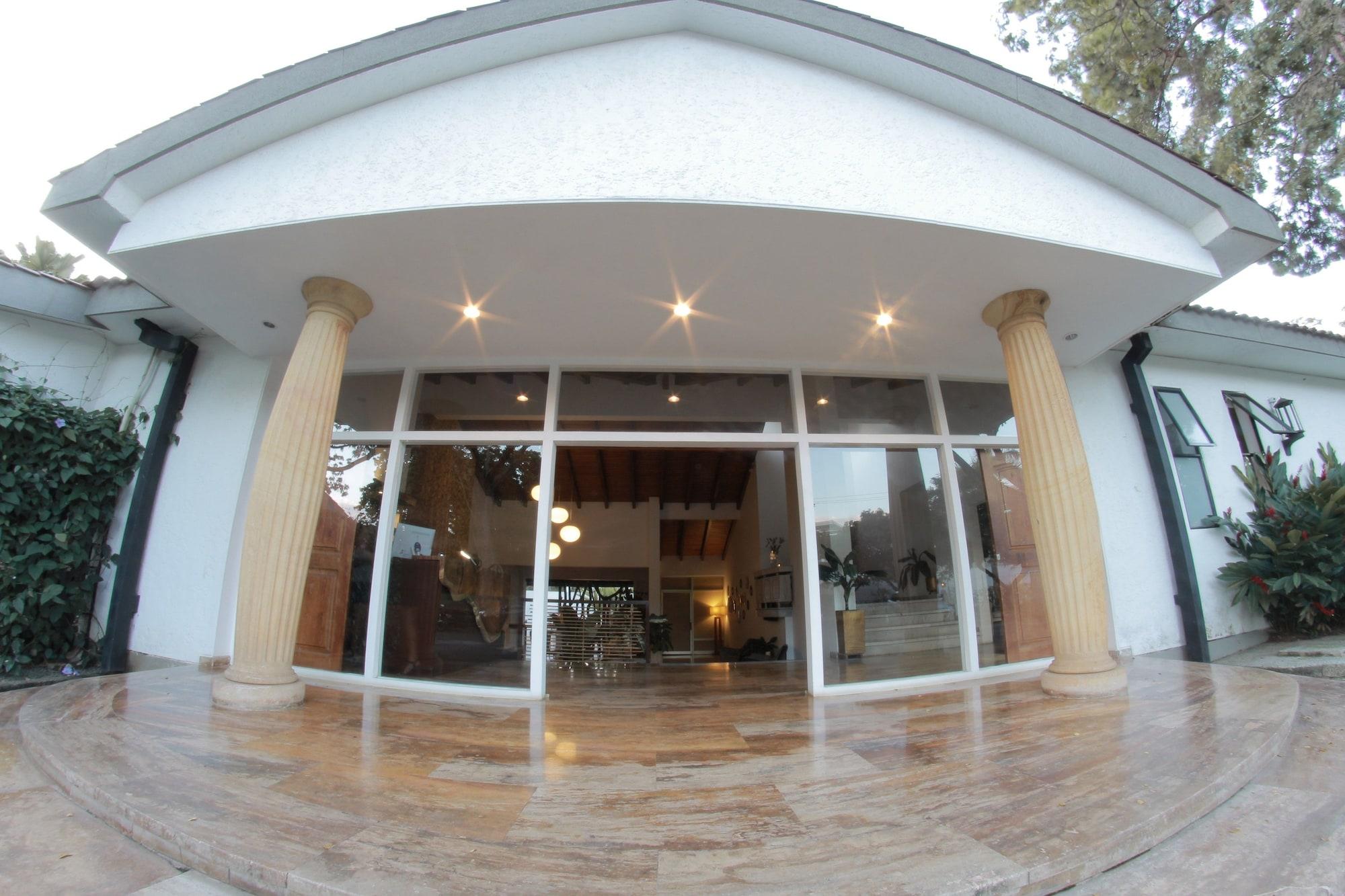 Vista Exterior Royal Garden Hotel Boutique