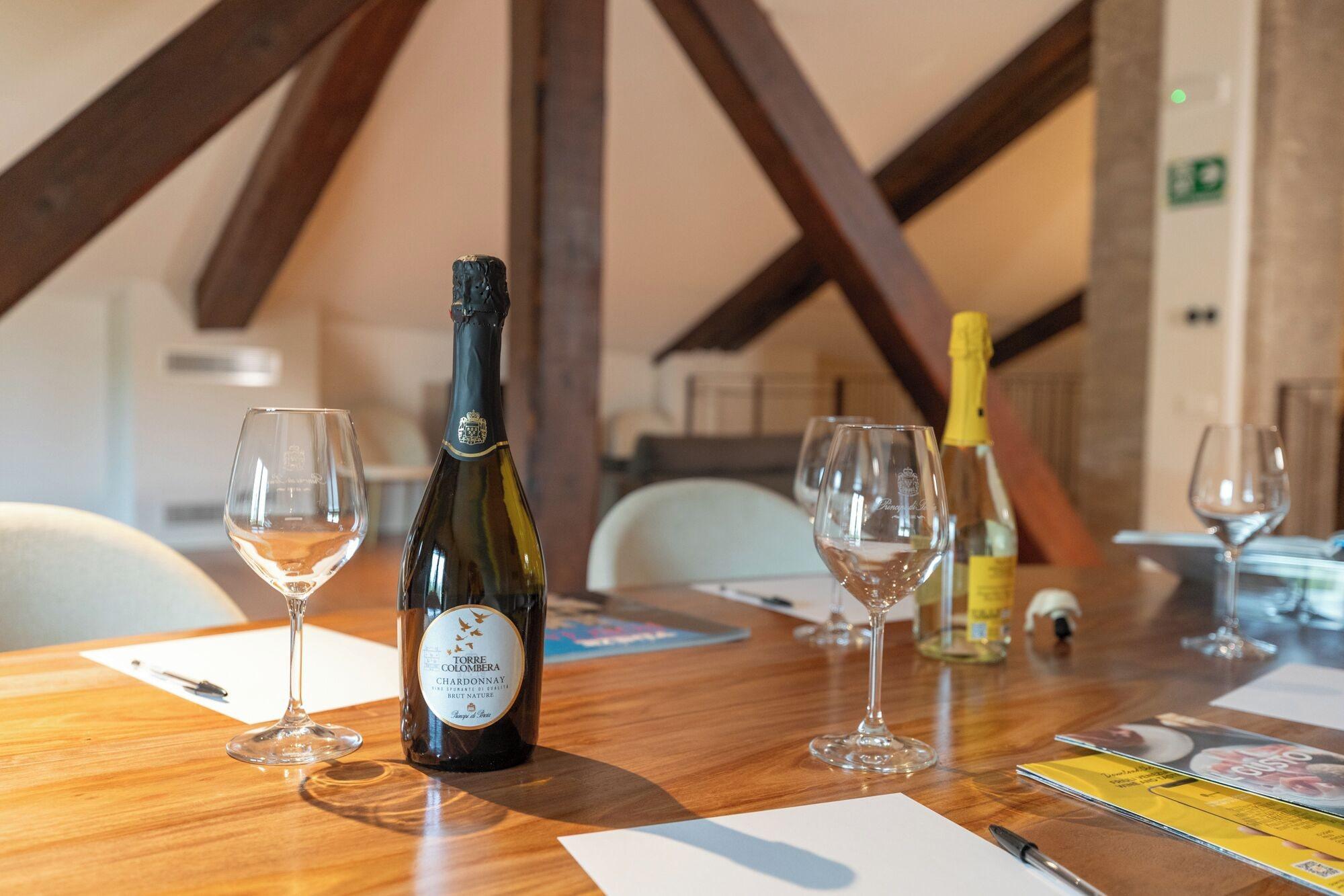 Comodidades del Alojamiento Castello di Porcìa - Residence