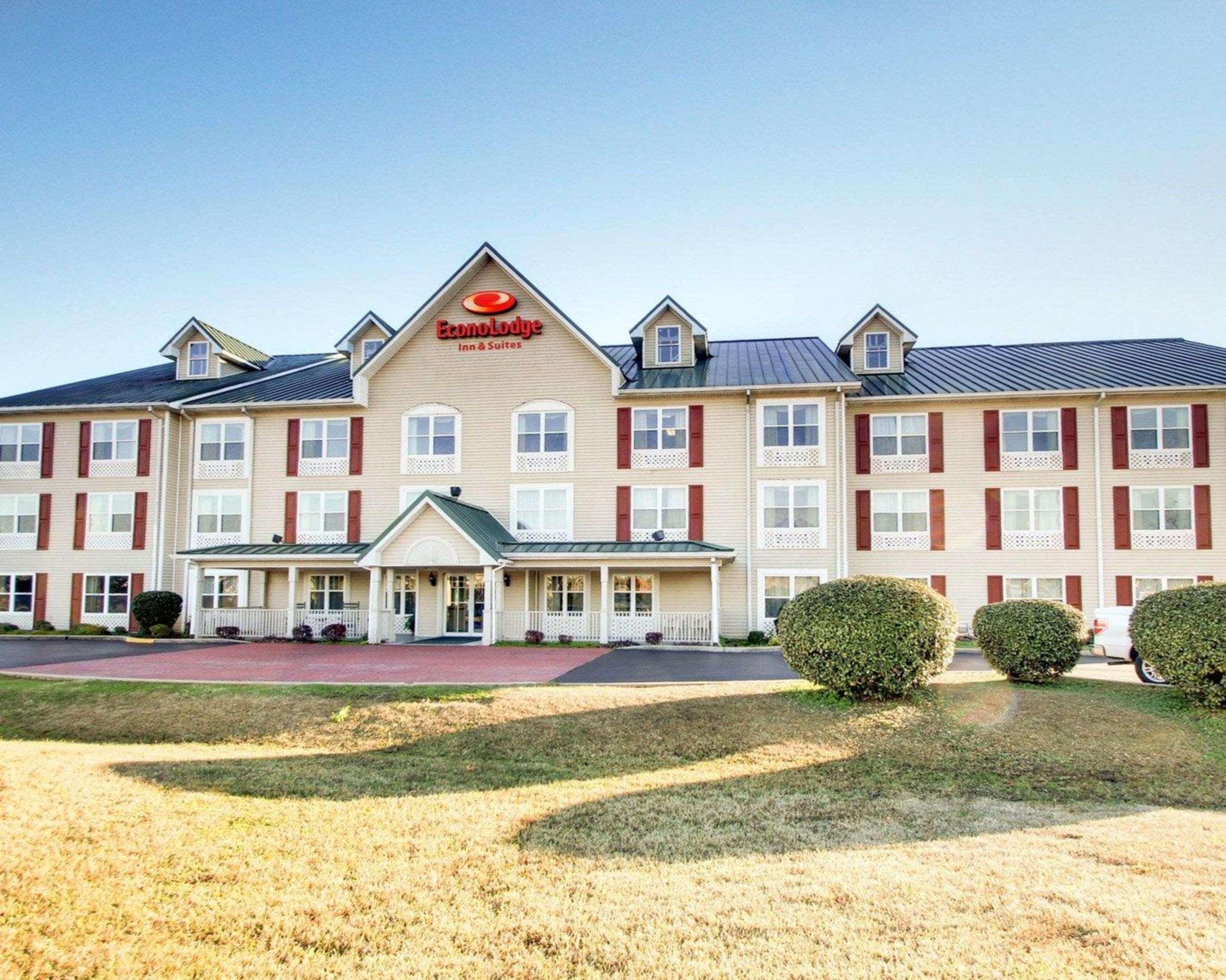 Vista Exterior Econo Lodge & Suites