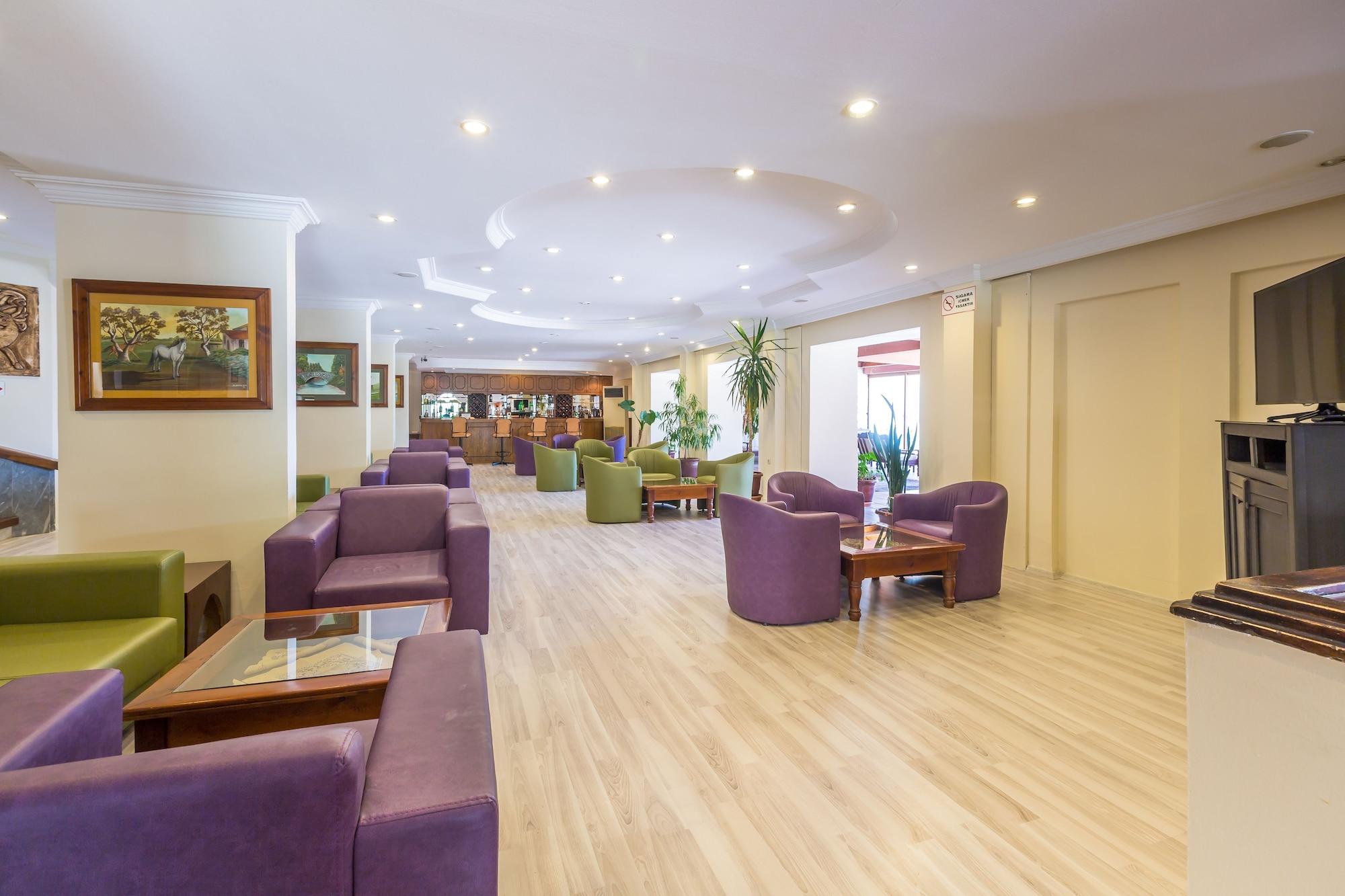 Vista Lobby Hotel Club Phellos