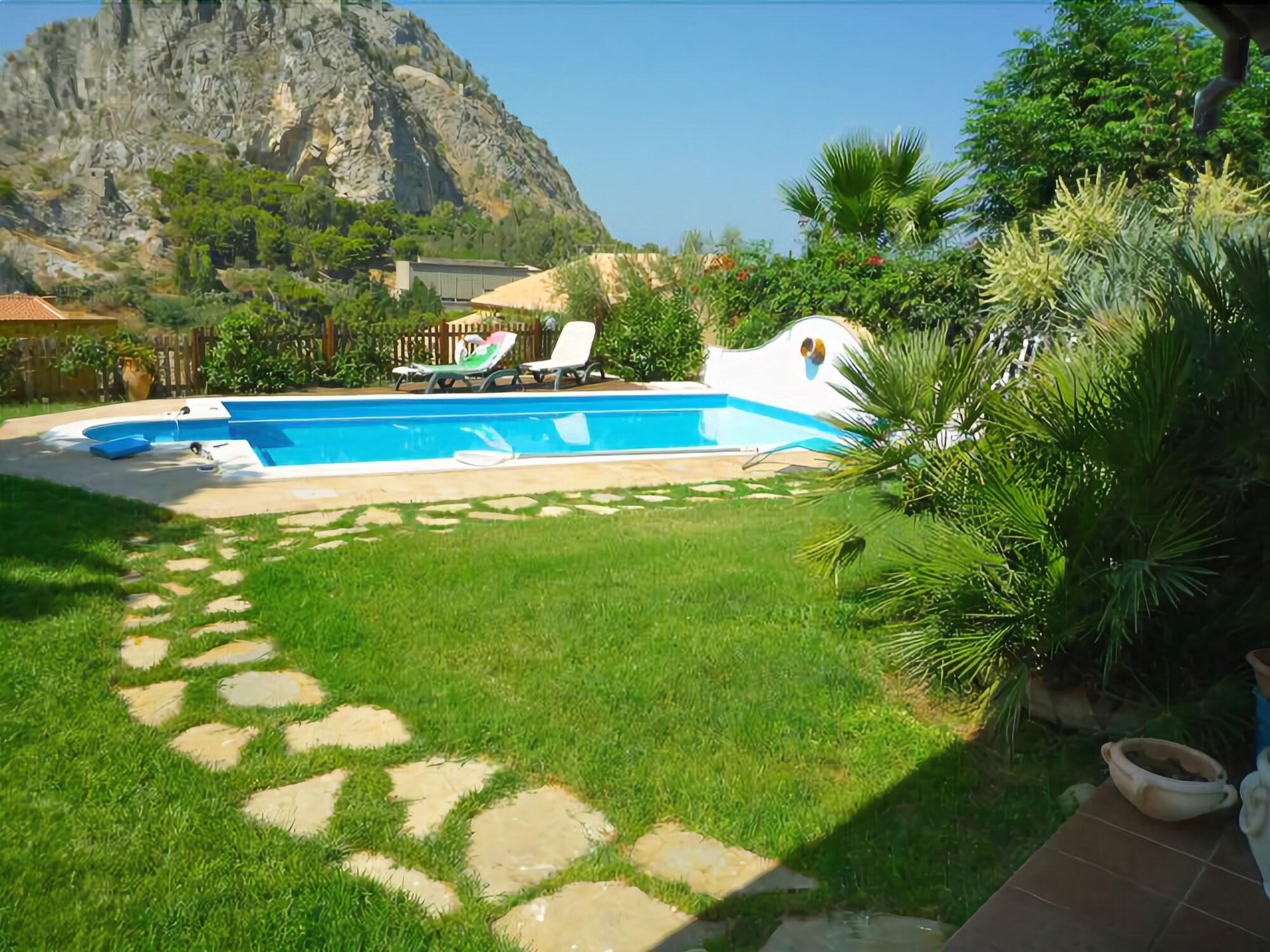 Vista Exterior B&B Villa di Giorgi