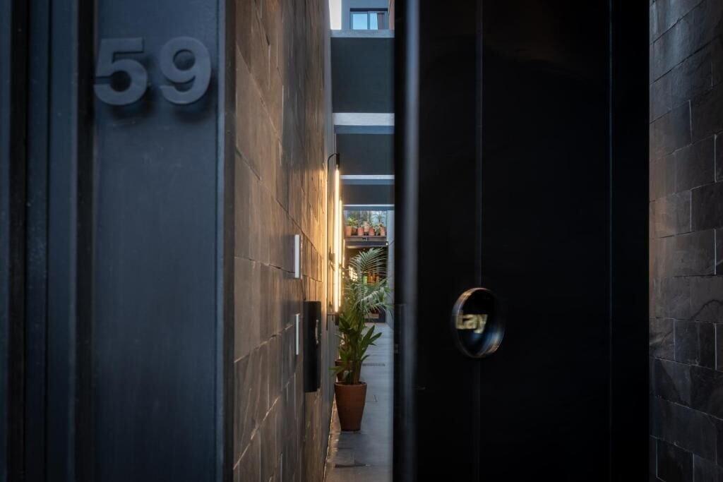 Vista Exterior Stay Suites