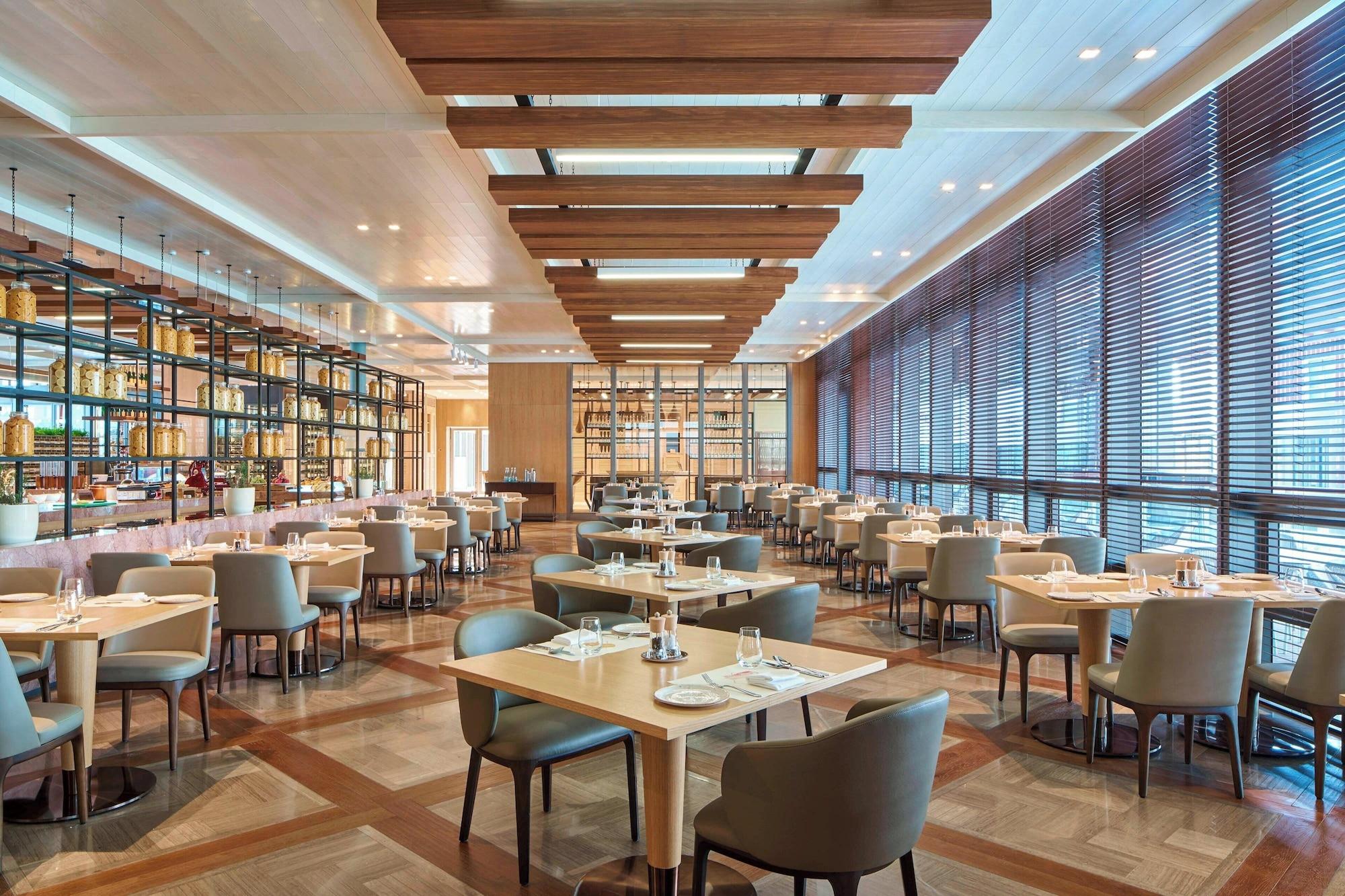 Restaurant Marriott Jeju Shinhwa World Hotels & Resorts