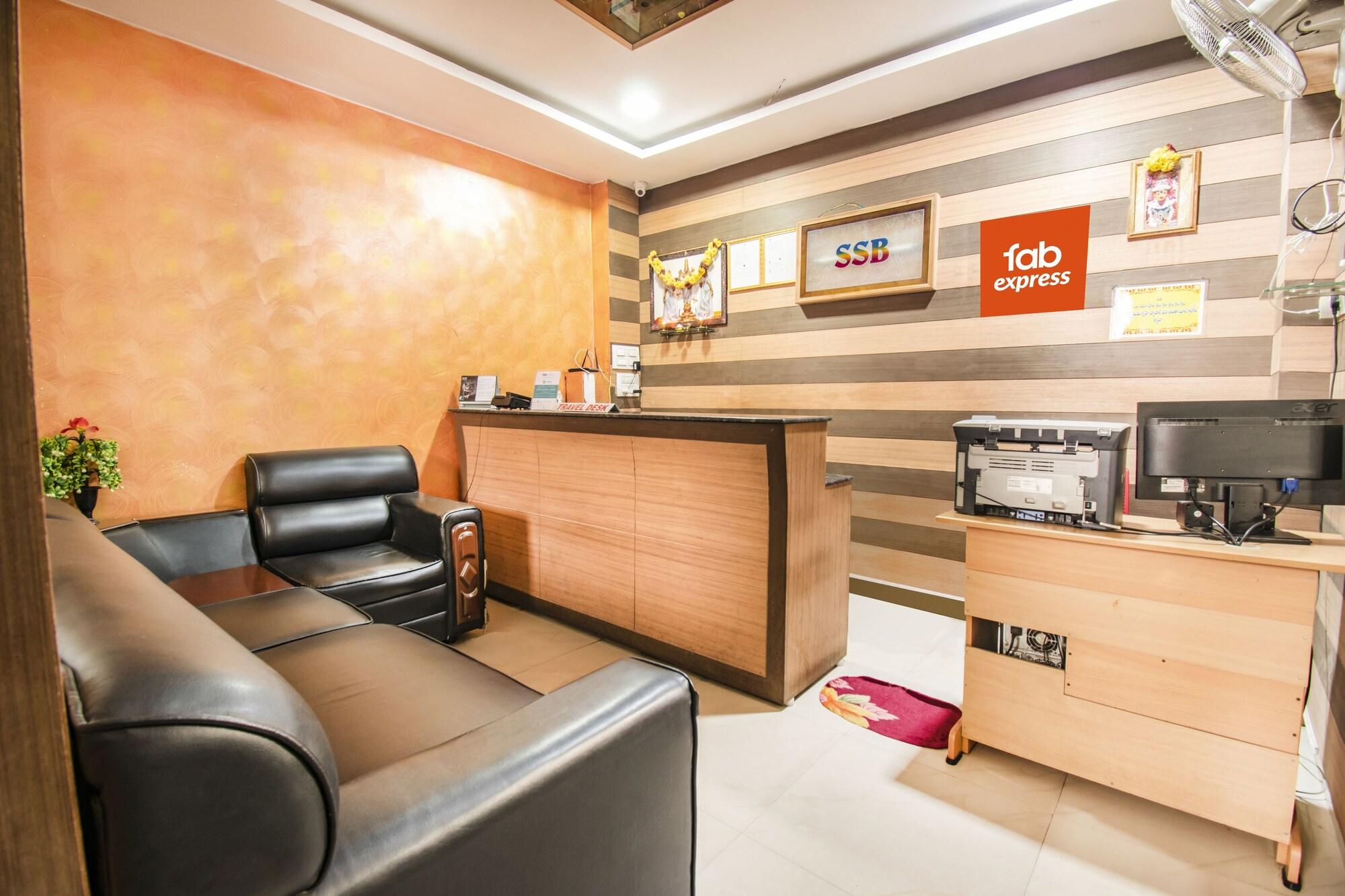 Vista Lobby FabHotel SSB Residency