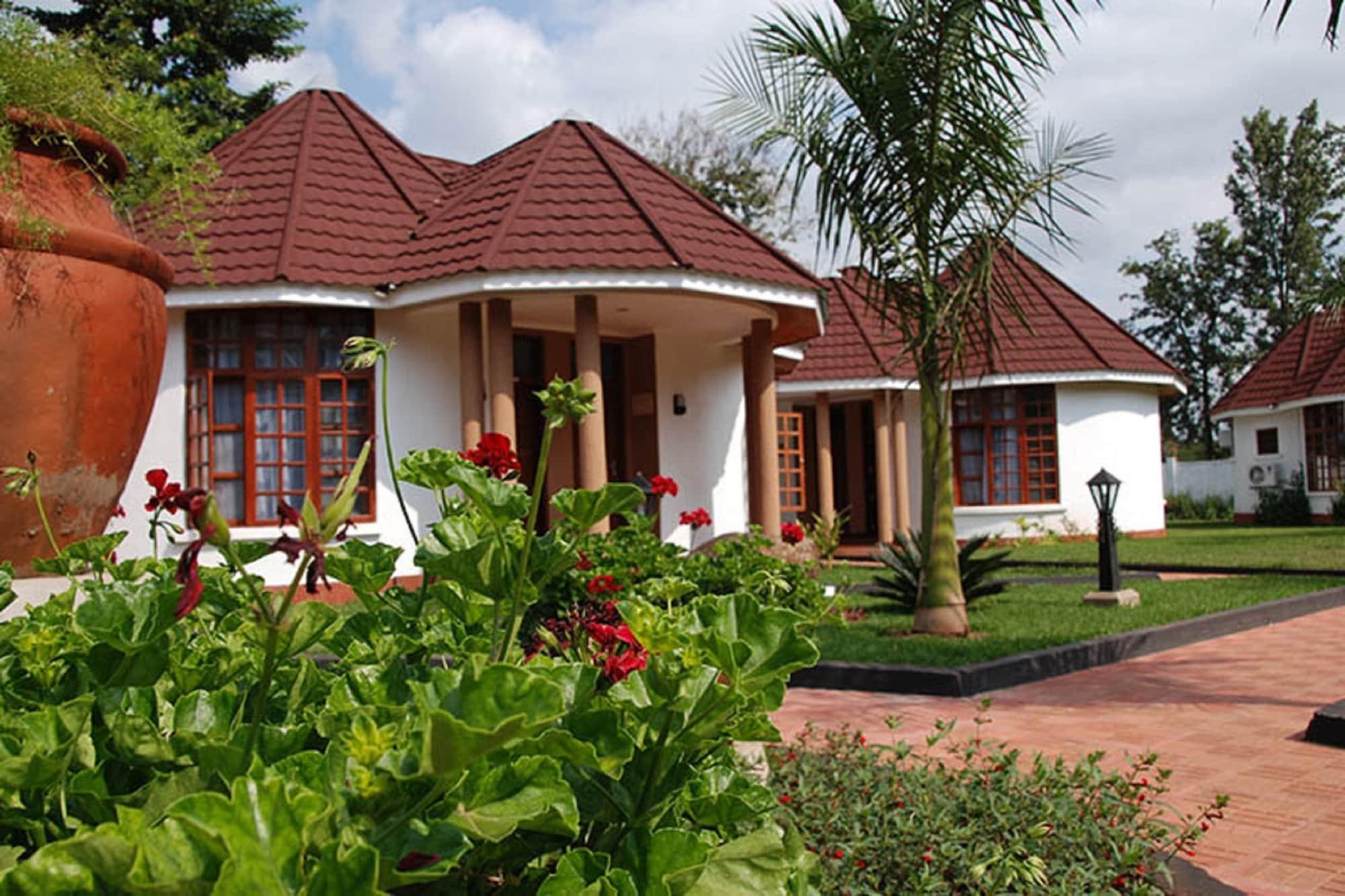 Varios Salinero Hotels - Kilimanjaro