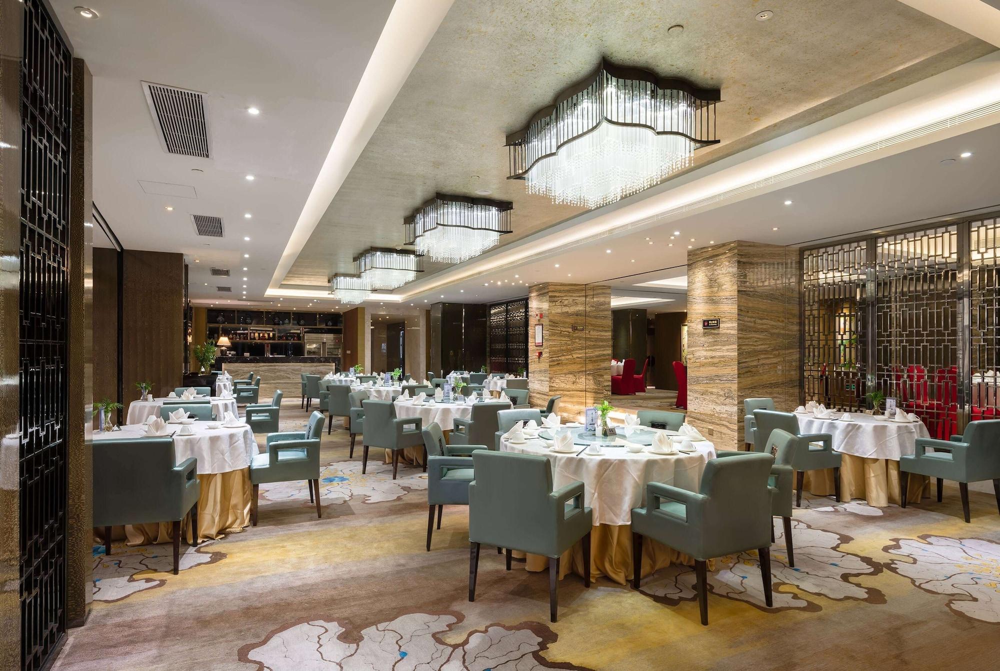 Restaurant Ramada Plaza Liuzhou Liudong