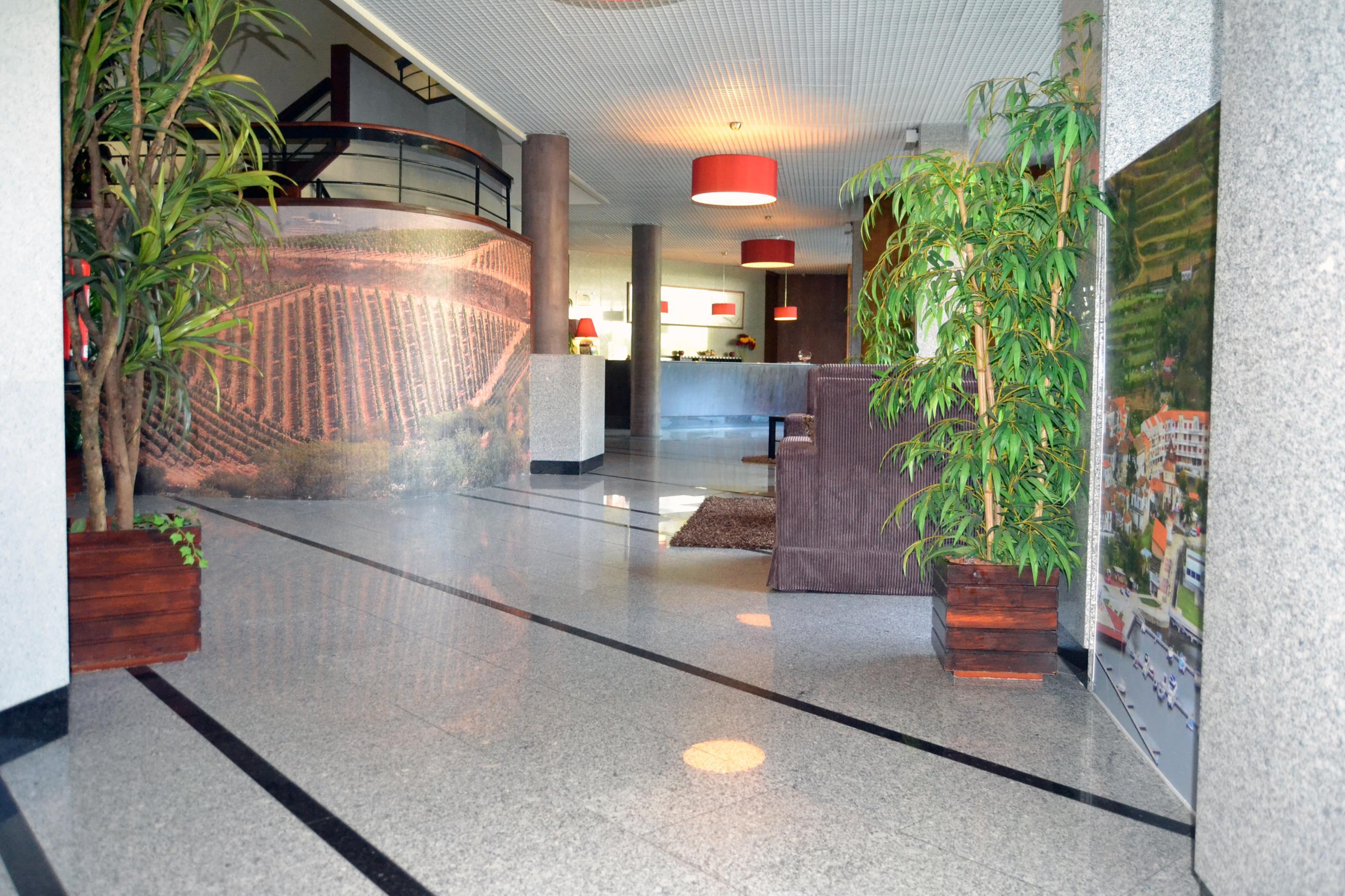 Vista Lobby Douro Marina Hotel & SPA