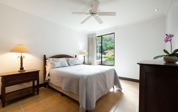 Stunning Ocean & Golf View 4 BR + 300 sf Loft in Reserva Conchal - Hoteles pet friendly en Playa Conchal, Guanacaste