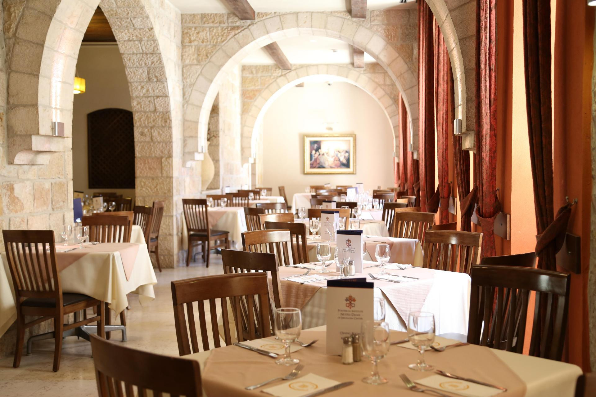 Restaurant Notre Dame Center Guest House