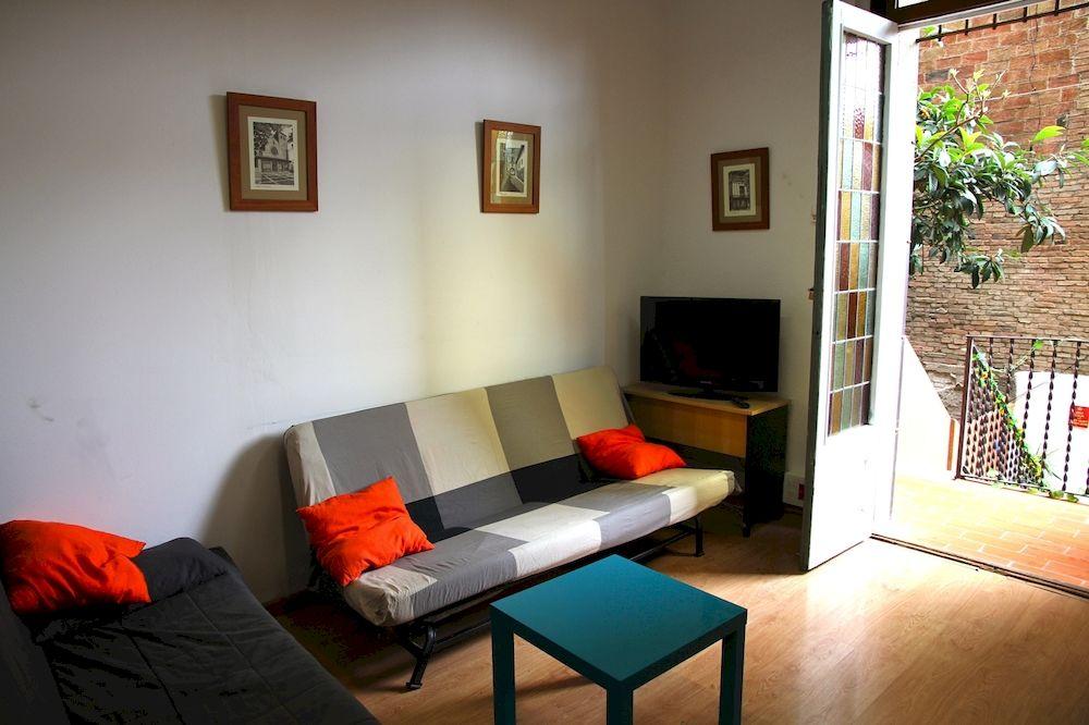 Vista Lobby Casa Barceló Hostel