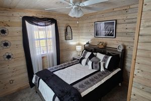 Alquiler Vacacional - Lake Cove! Located directly on a small community lake!