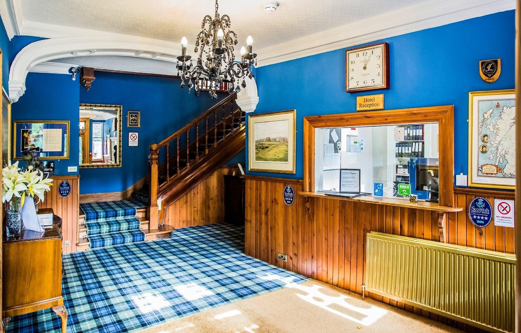 Vista Lobby Invergarry Hotel