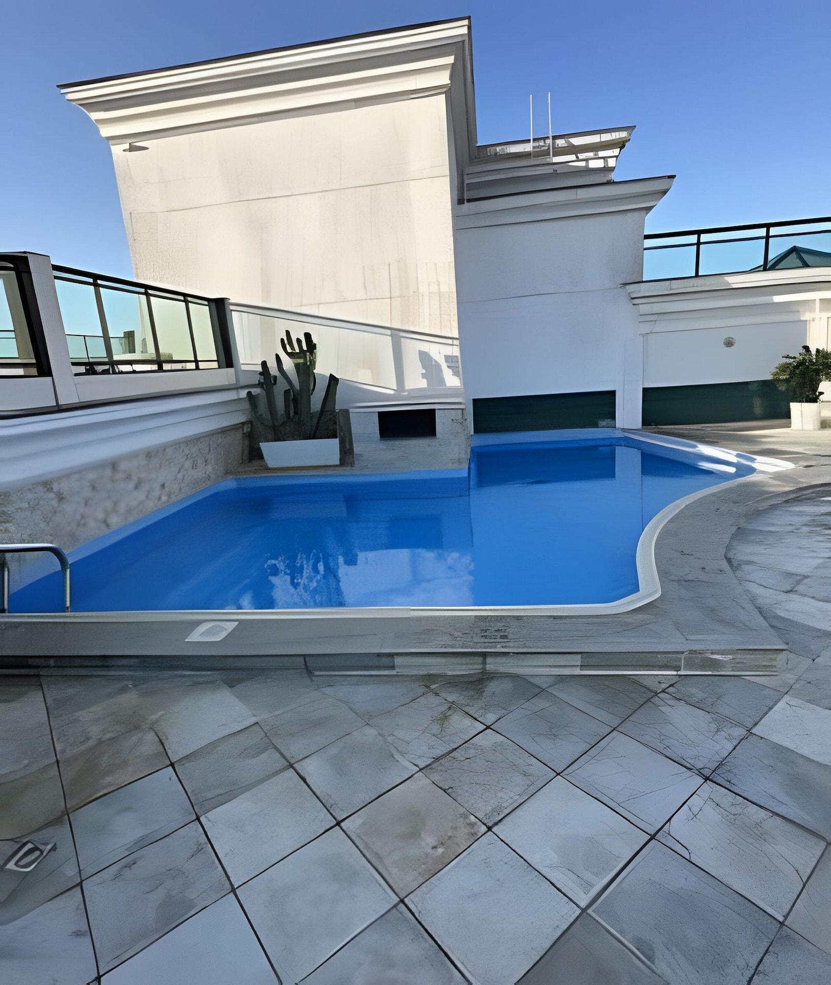 Vista Piscina LOFT BRISA 106