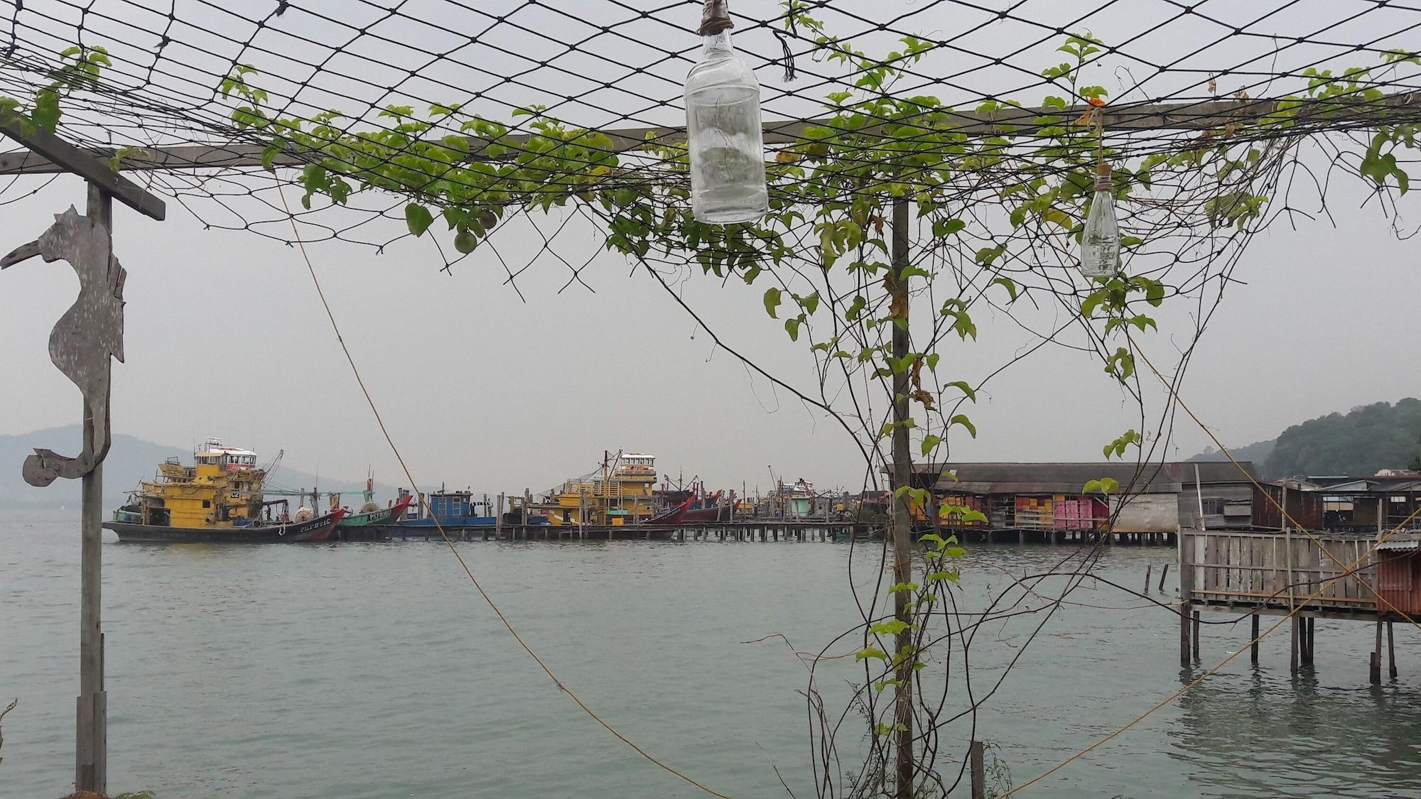 Playa Pangkor Fish House