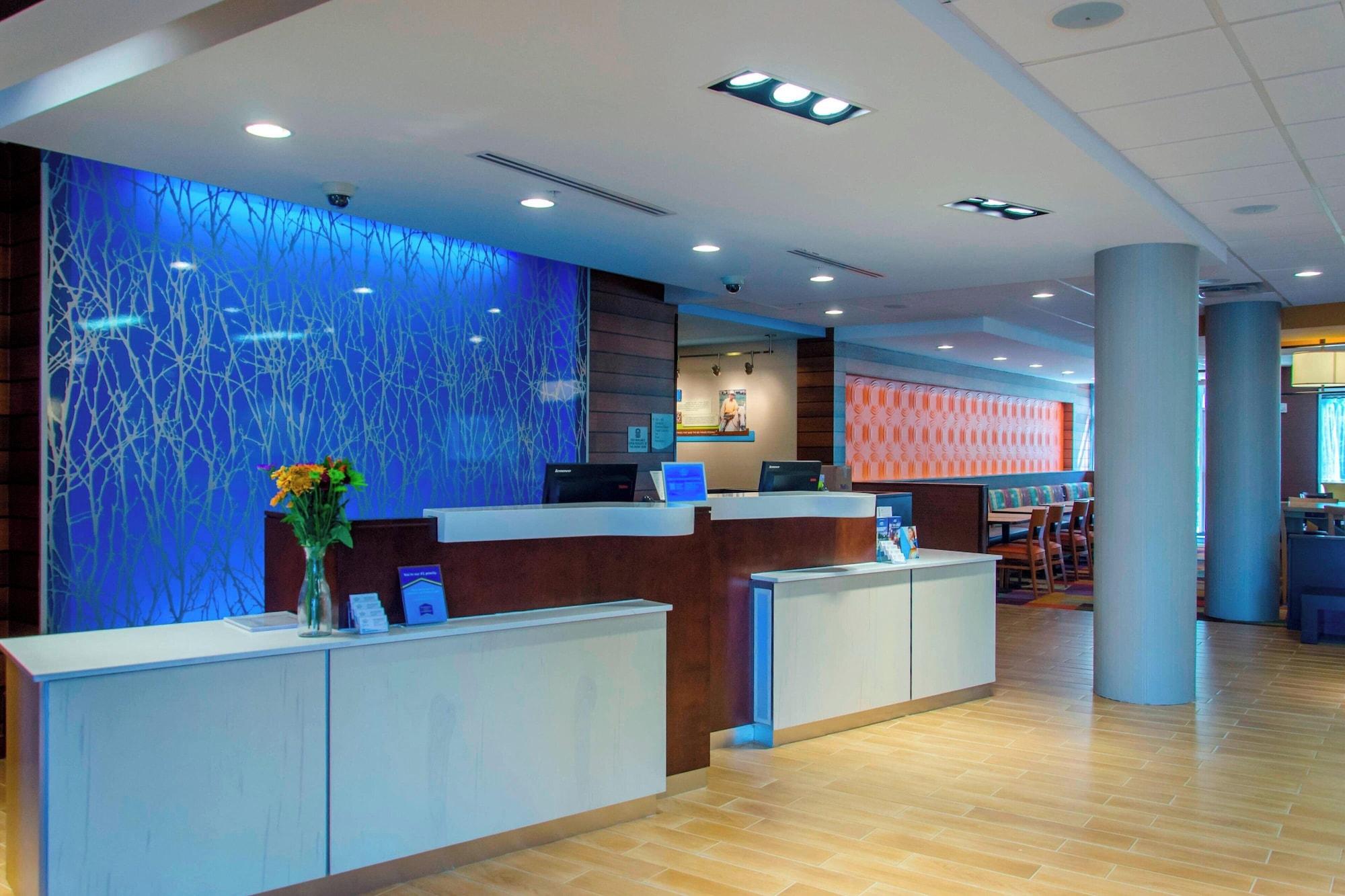 Vista Lobby Fairfield Inn & Suites Atlanta Cumming/Johns Creek