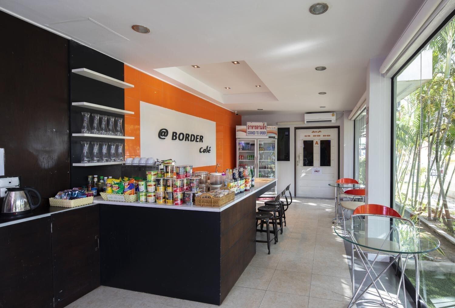 Restaurant At Border