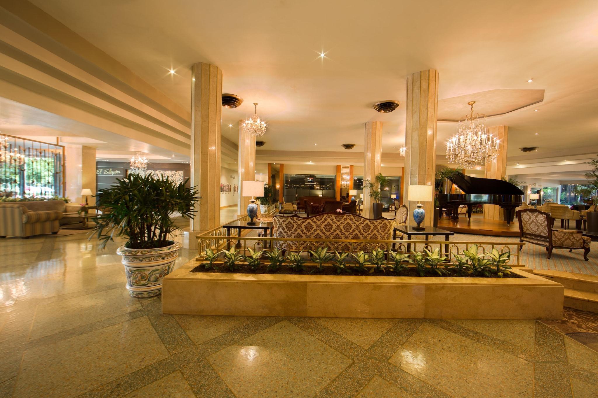 Vista Lobby El Embajador, a Royal Hideaway Hotel