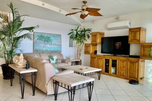 Alquiler Vacacional - immaculate 5 bedroom Villa, Jacuzzi terrace, AC in charming Playas de Rosarito