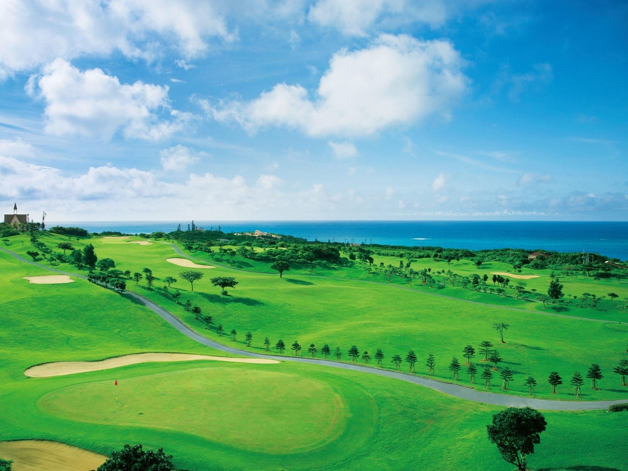 Campo de Golf Hotel Breezebay Marina