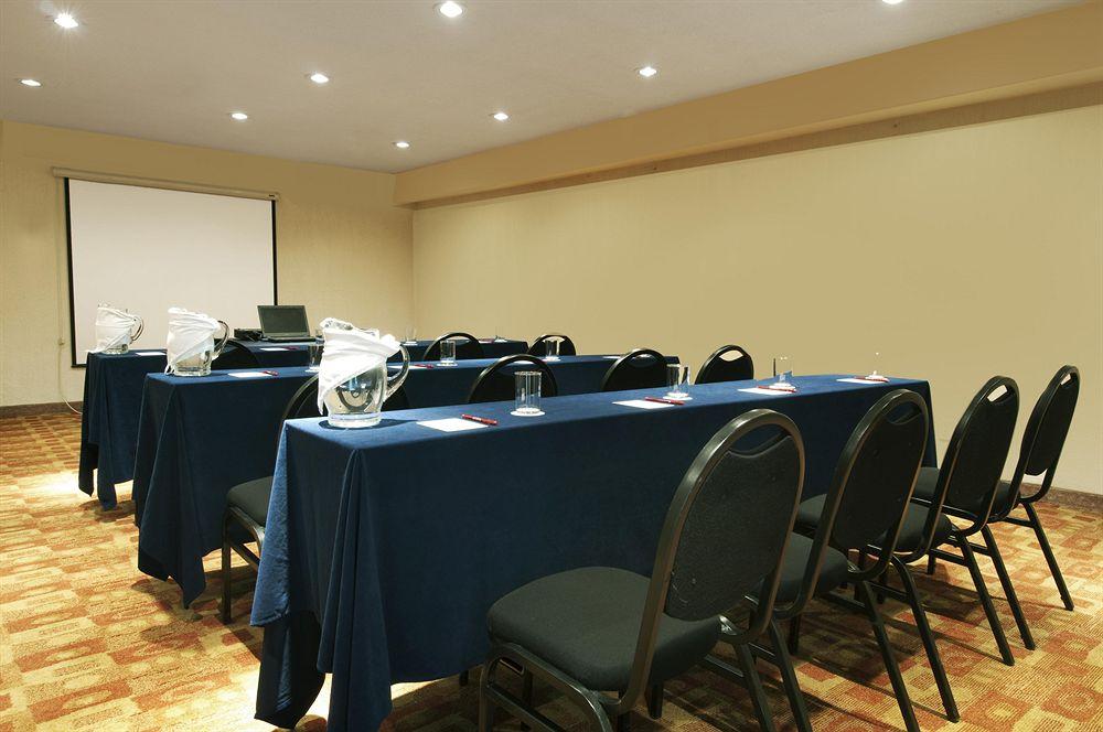 Meeting room Fiesta Inn Toluca Centro