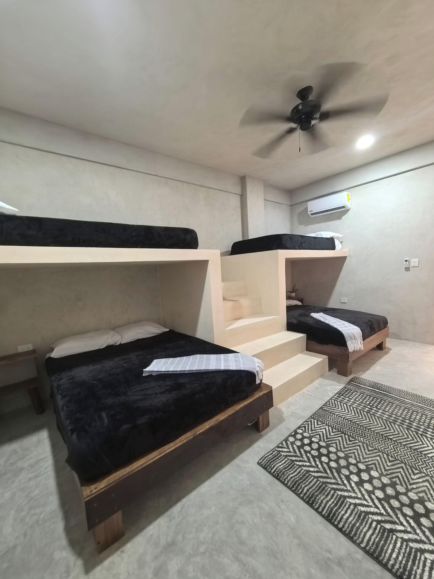 Habitación LaFamilia Casa and Suites