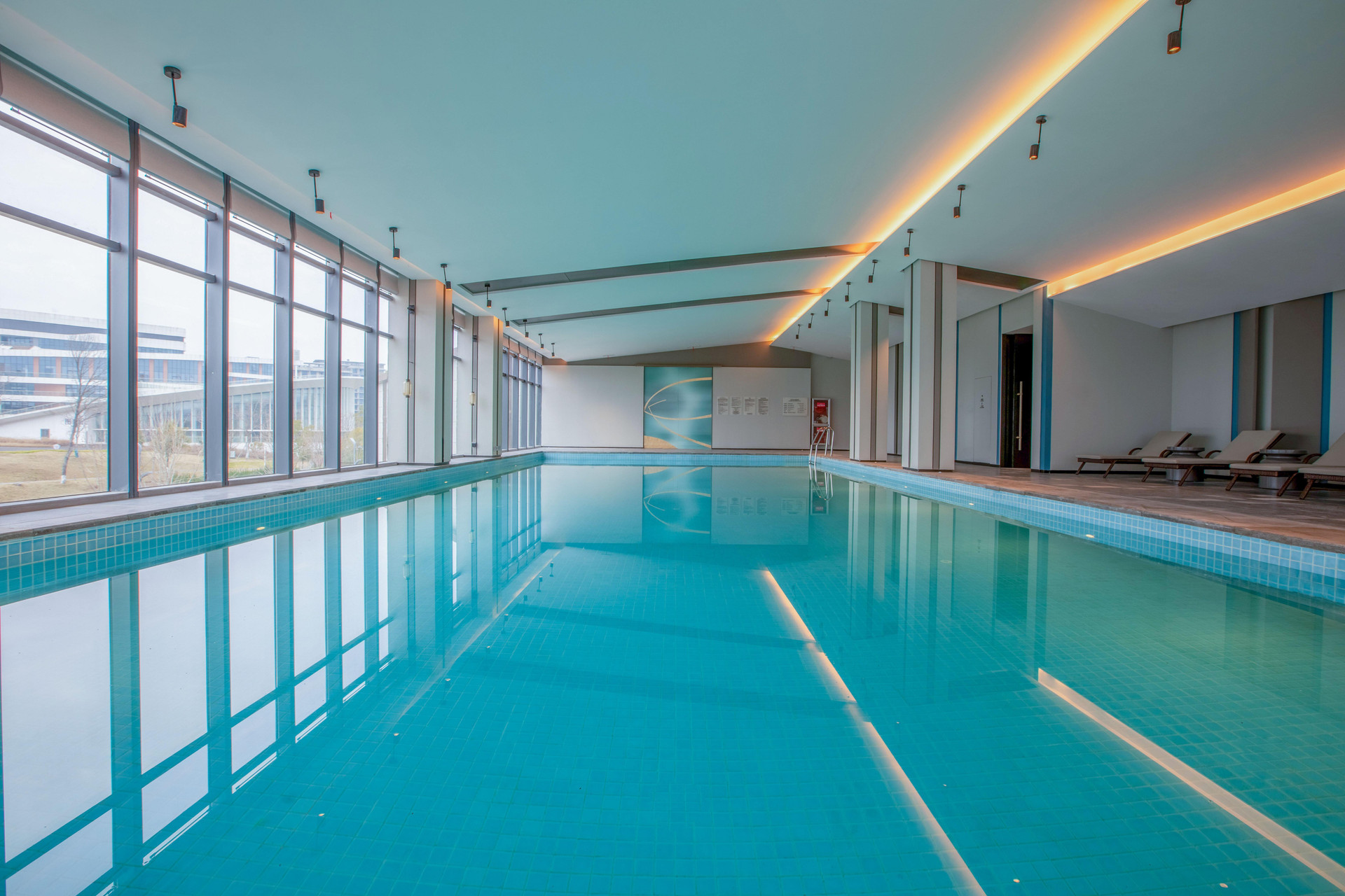 Vista Piscina Crowne Plaza Quzhou.an IHG Hotel