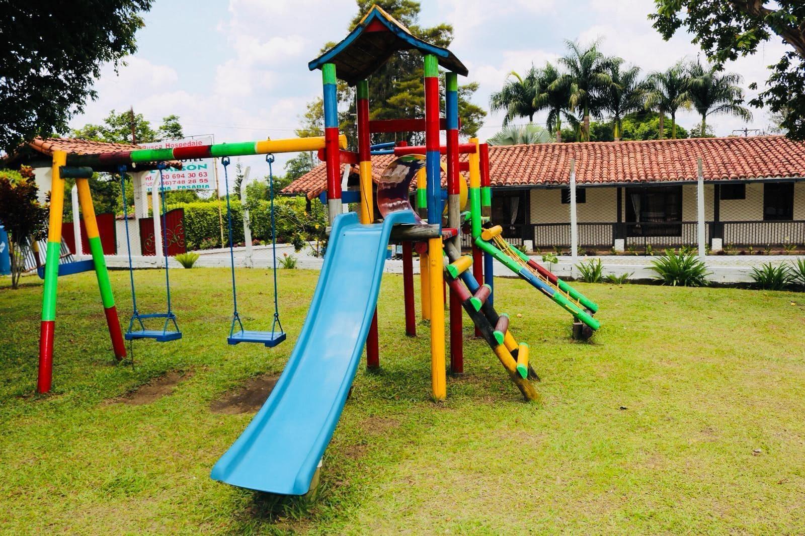 Instalaciones Recreativas Finca Hotel El Meson