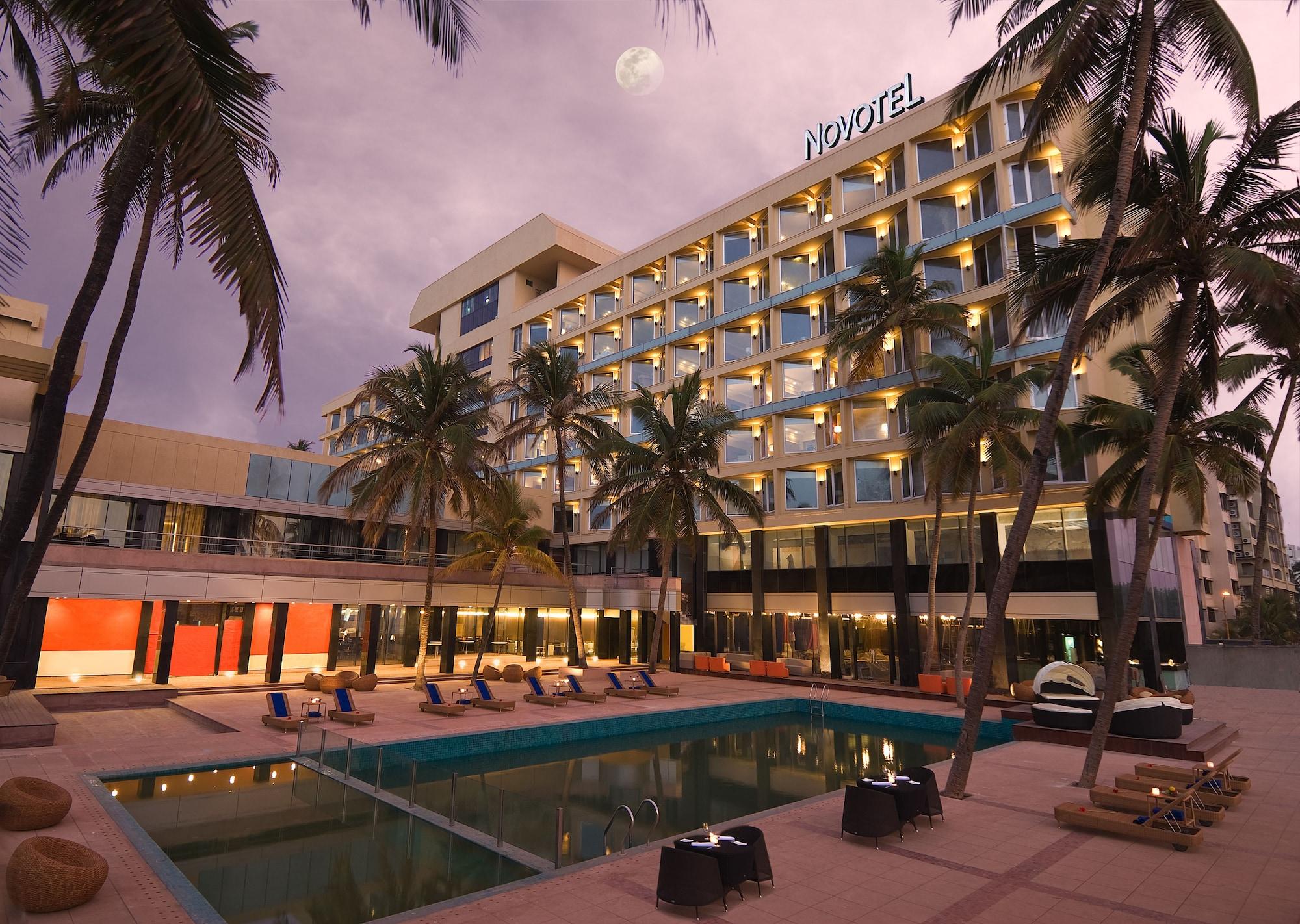 Vista Exterior Novotel Mumbai Juhu Beach Hotel