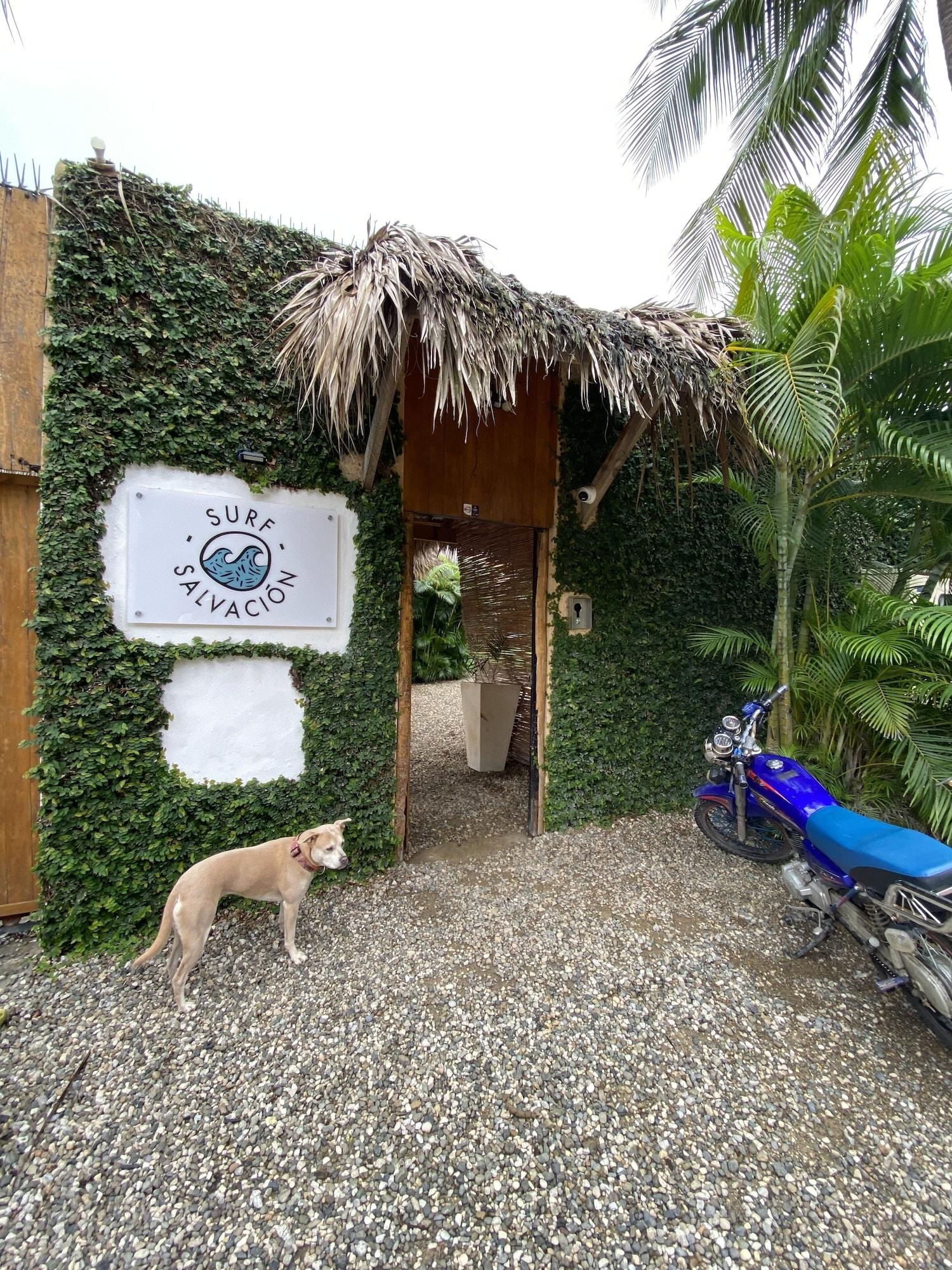 Vista Exterior SLABDR Coliving | Once Surf Salvación.