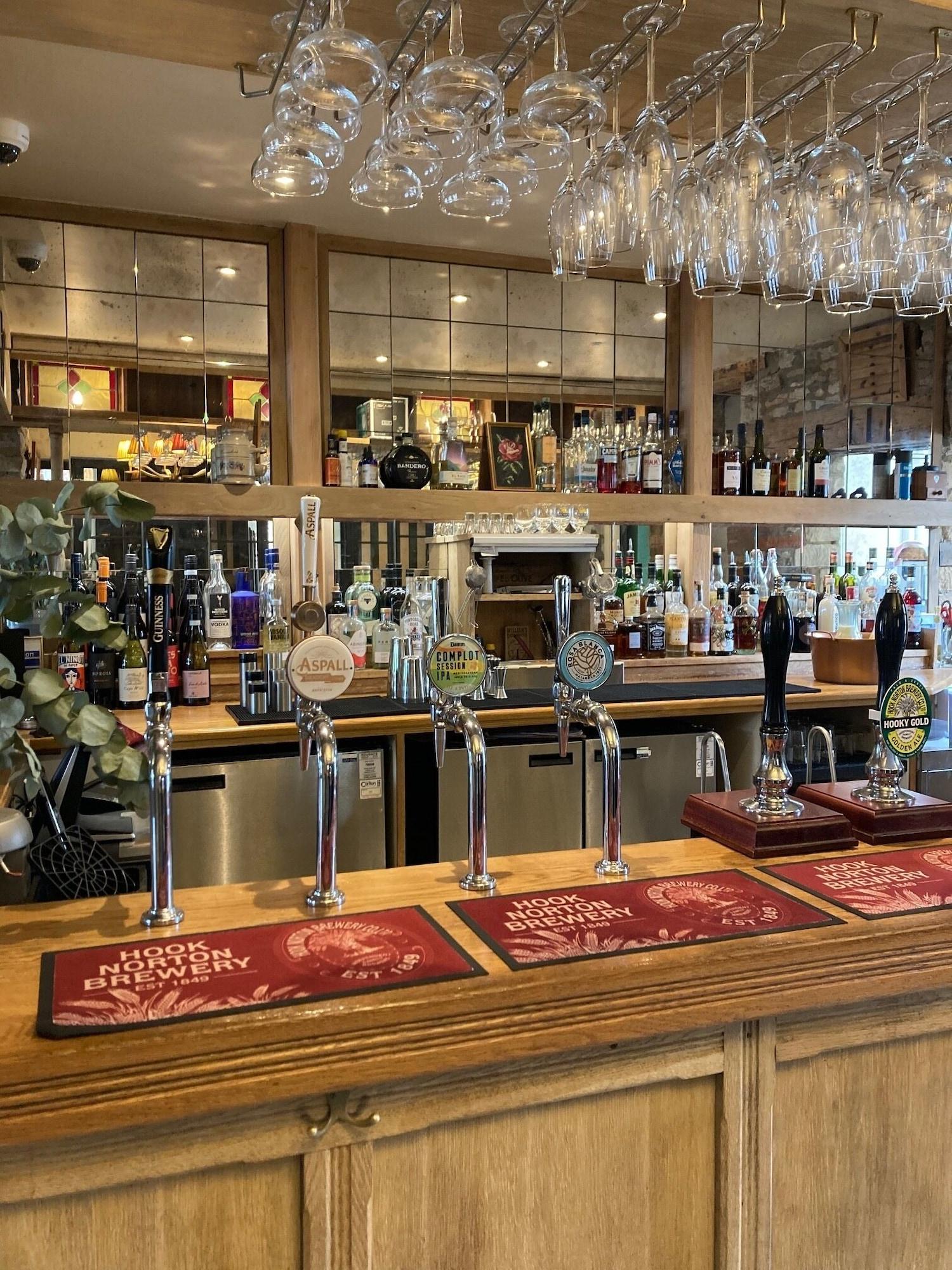 Bar/Salón The Market Tavern