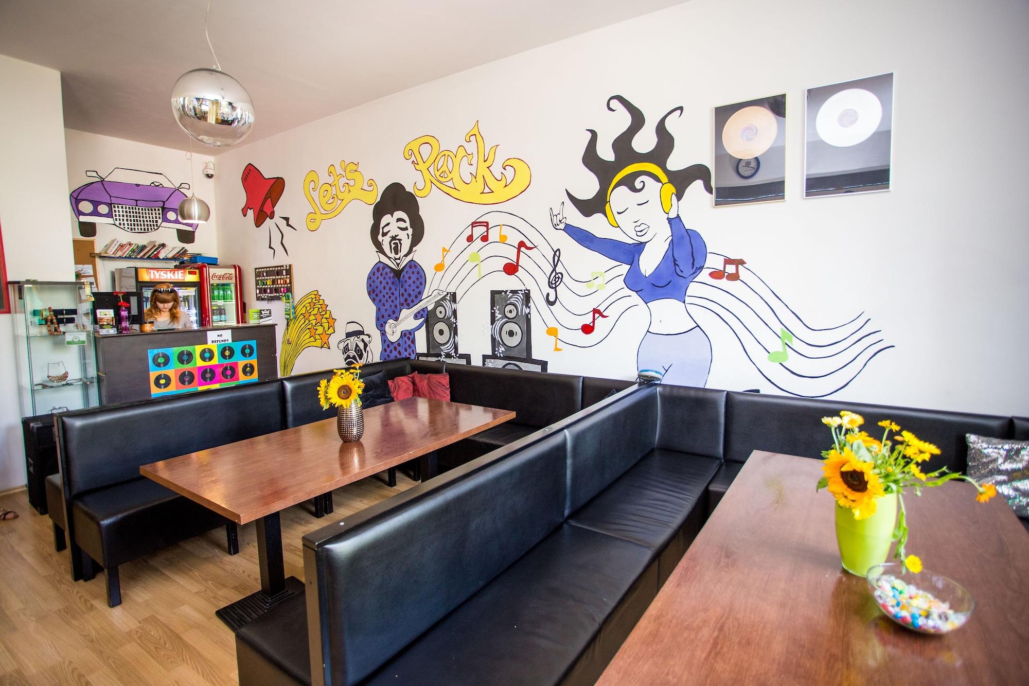 Restaurant Let's Rock Hostel