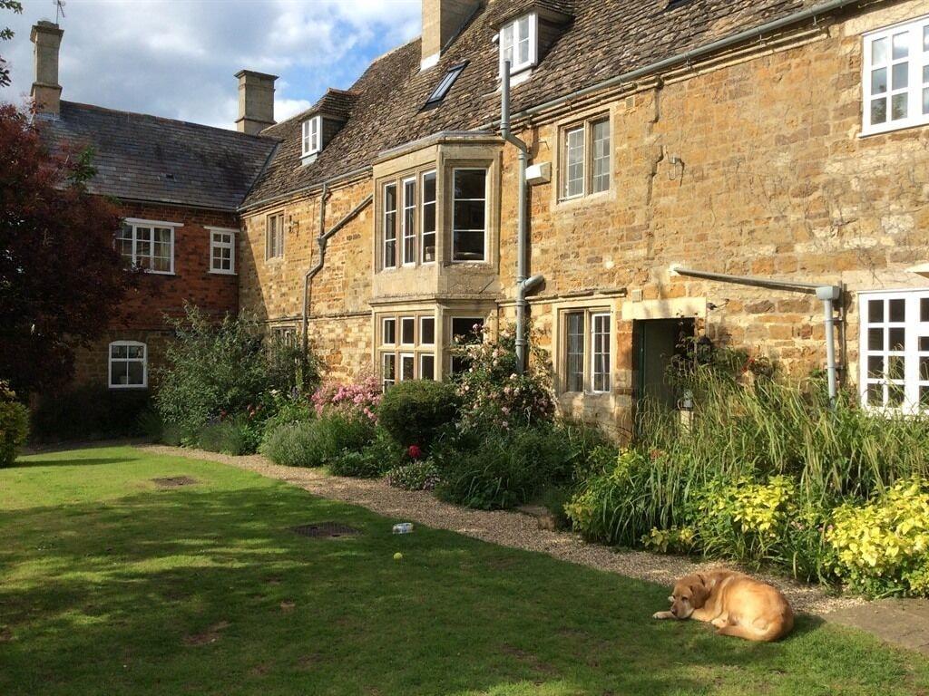 Vista Exterior Castle Farm House B&B