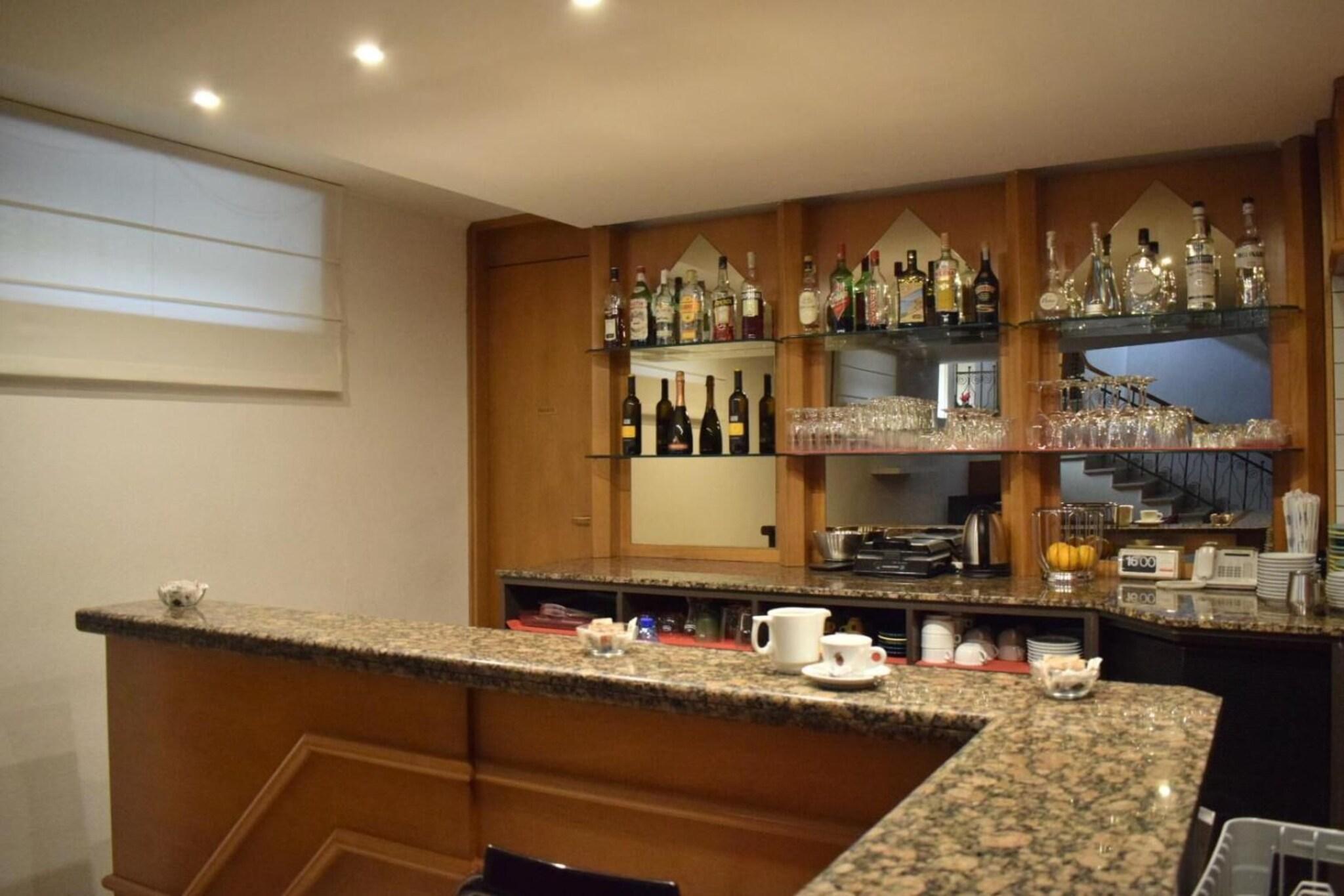 Bar/Salón Hotel Principe