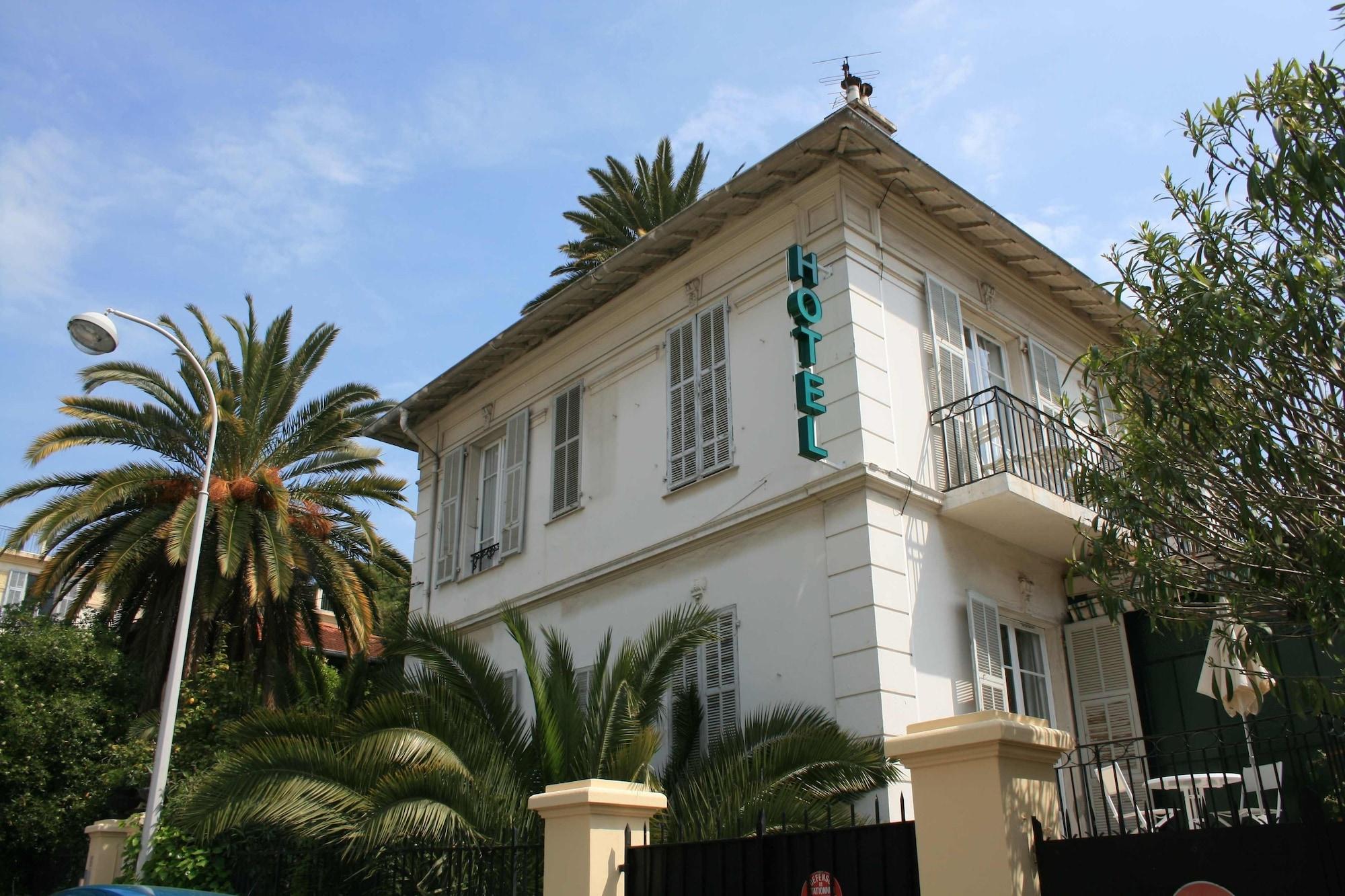 Vista Exterior Villa Les Cygnes