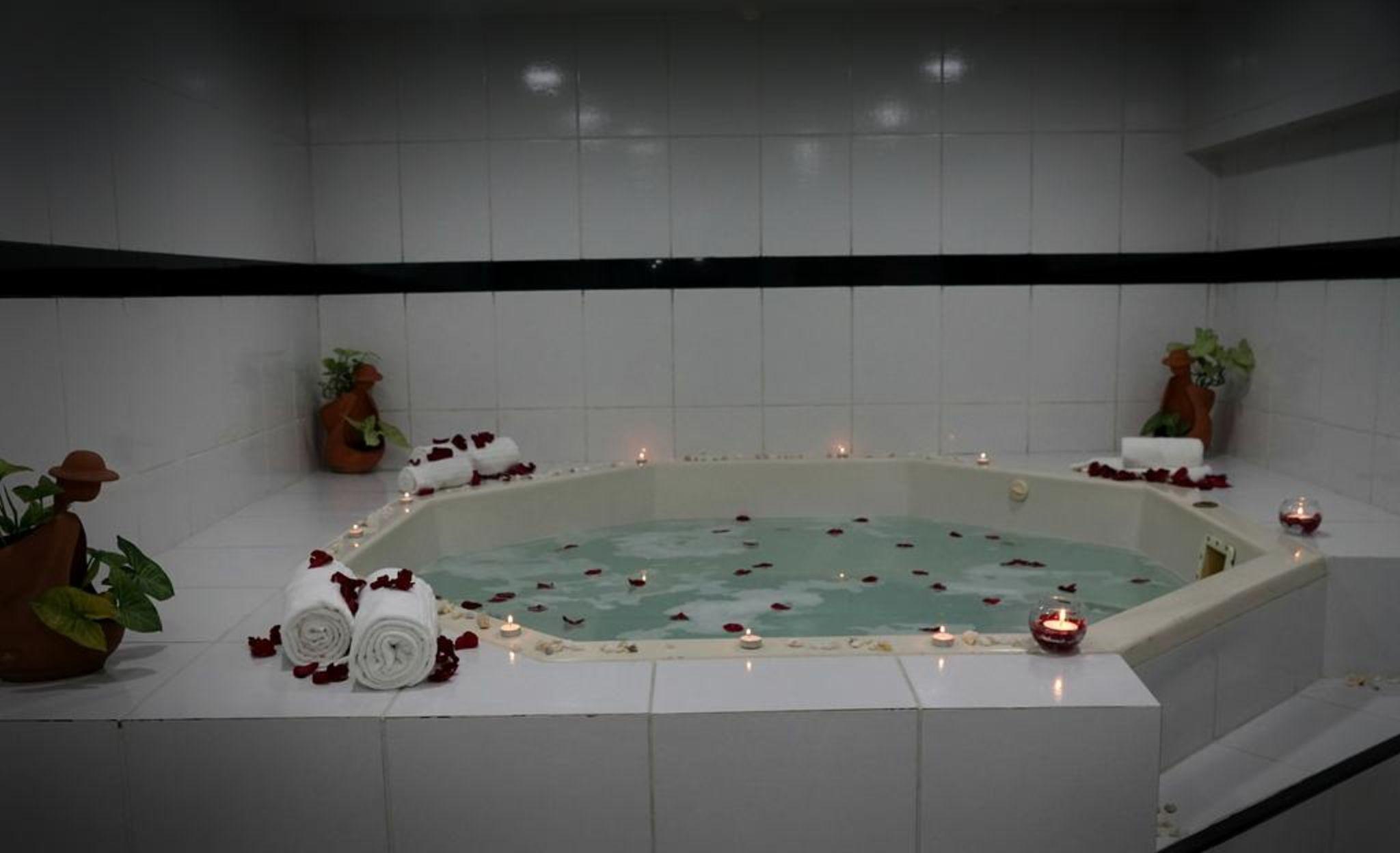 Instalaciones Recreativas Real Plaza Hotel & Convention Center