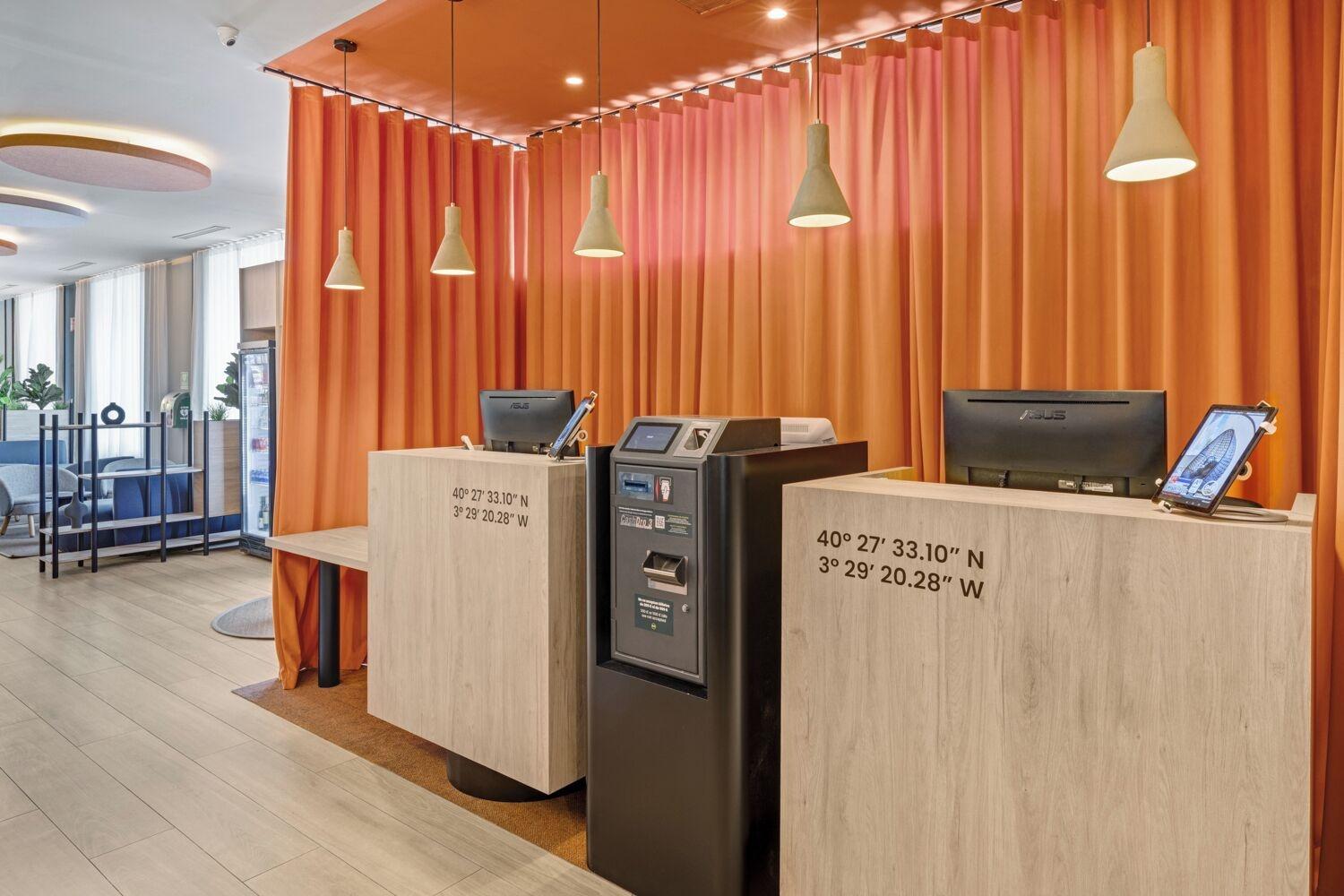 Vista Lobby B&B Hotel Madrid Alcorcón