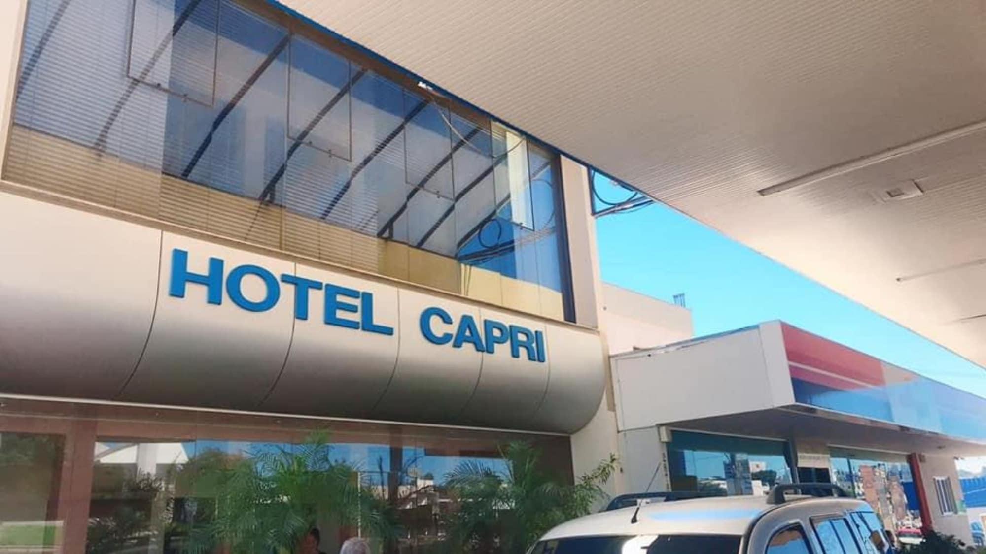 Varios Hotel Capri