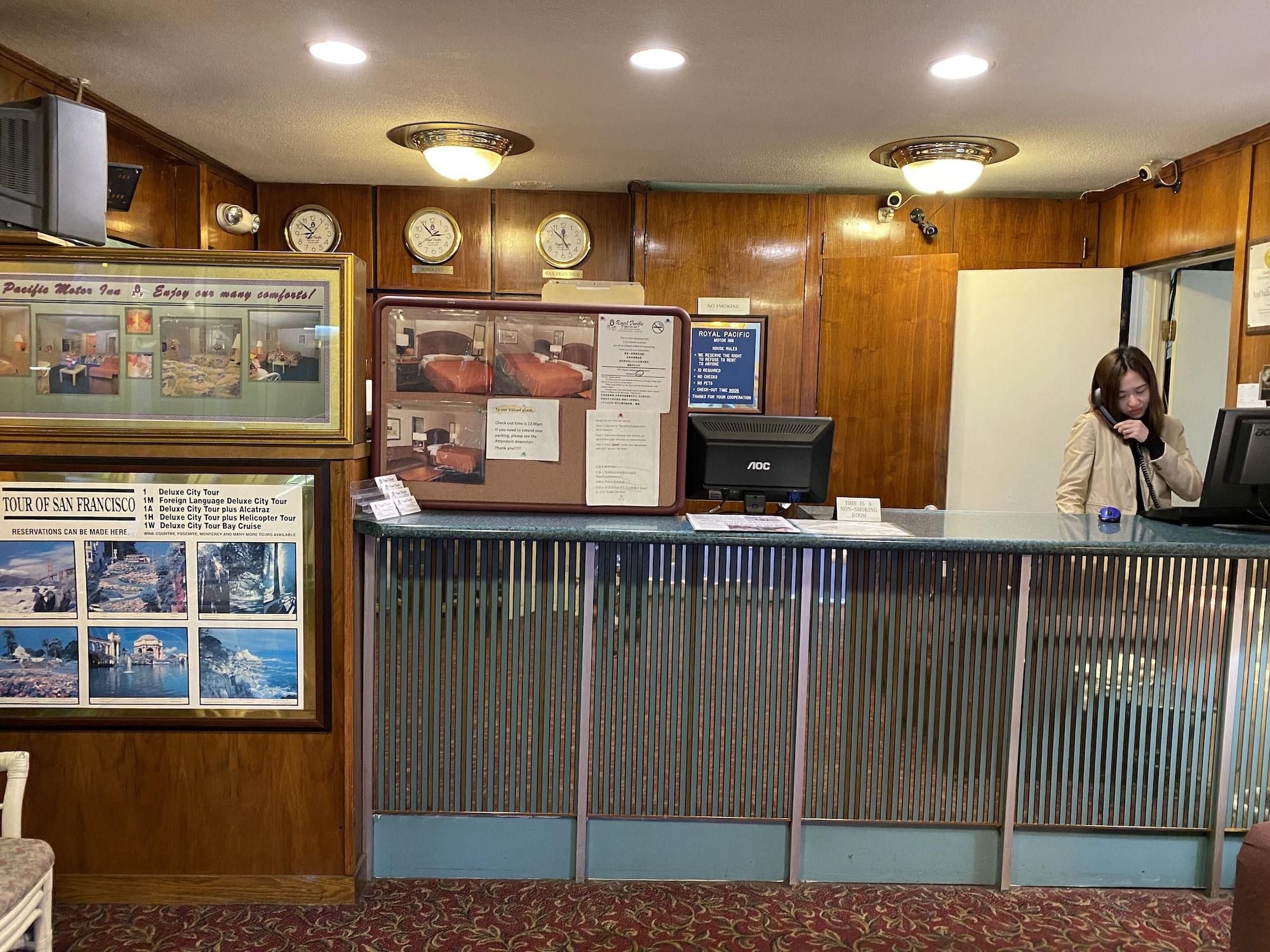 Vista Lobby Royal Pacific Motor Inn