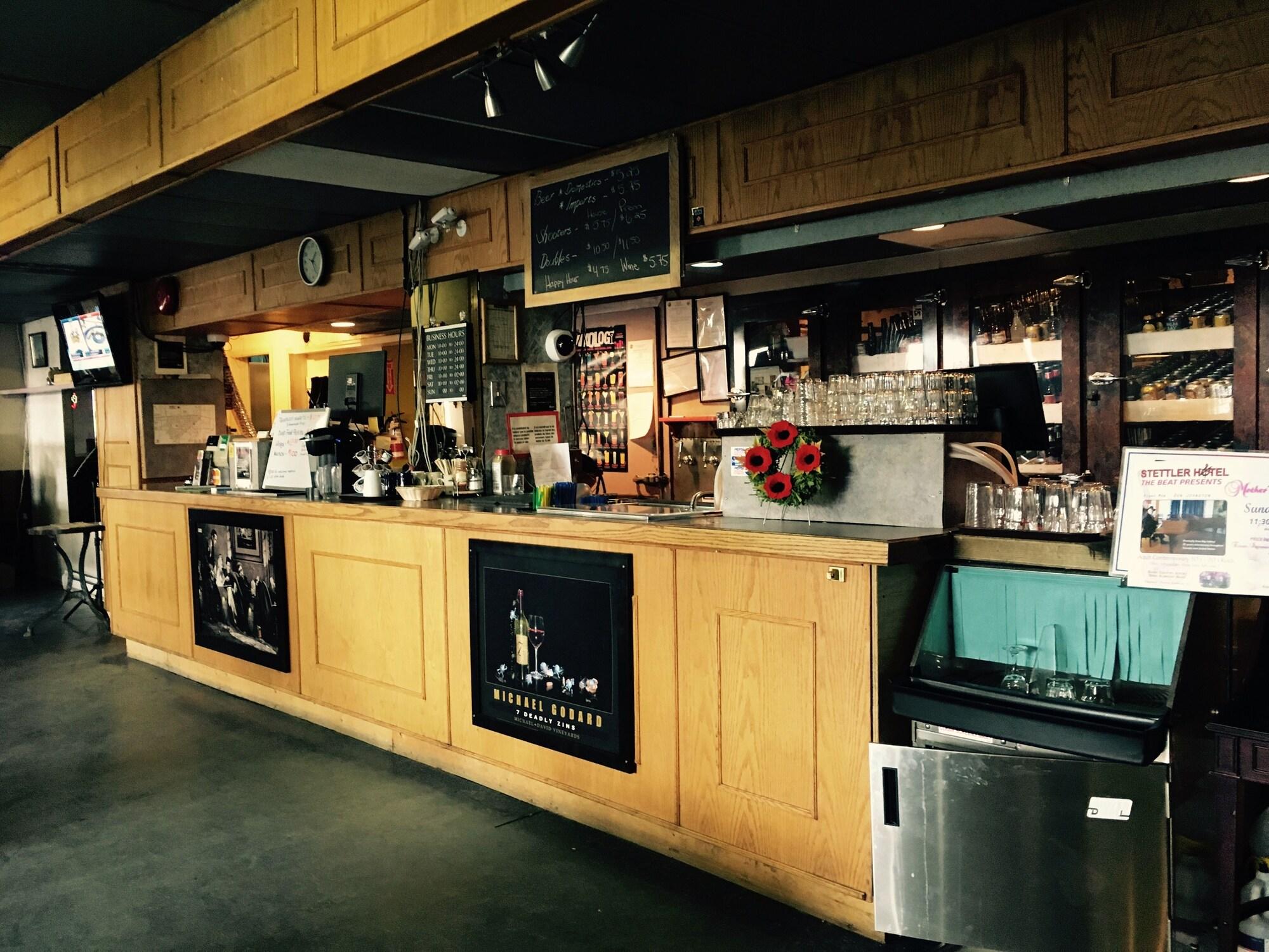 Bar/Salón Stettler Hotel