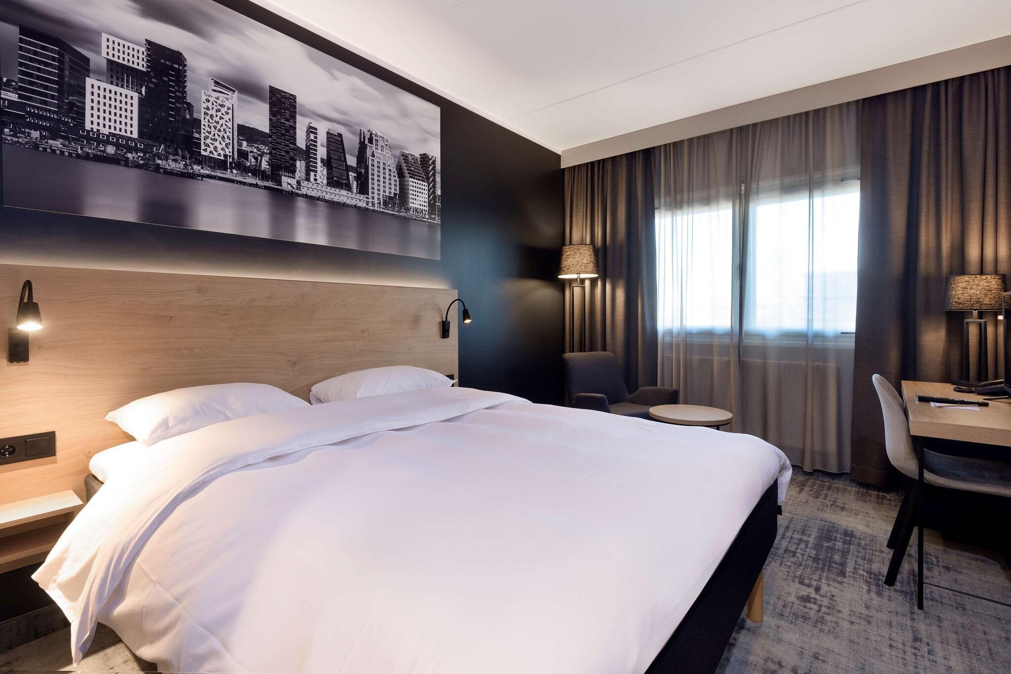 Vista Exterior Park Inn by Radisson Oslo Airport Hotel West