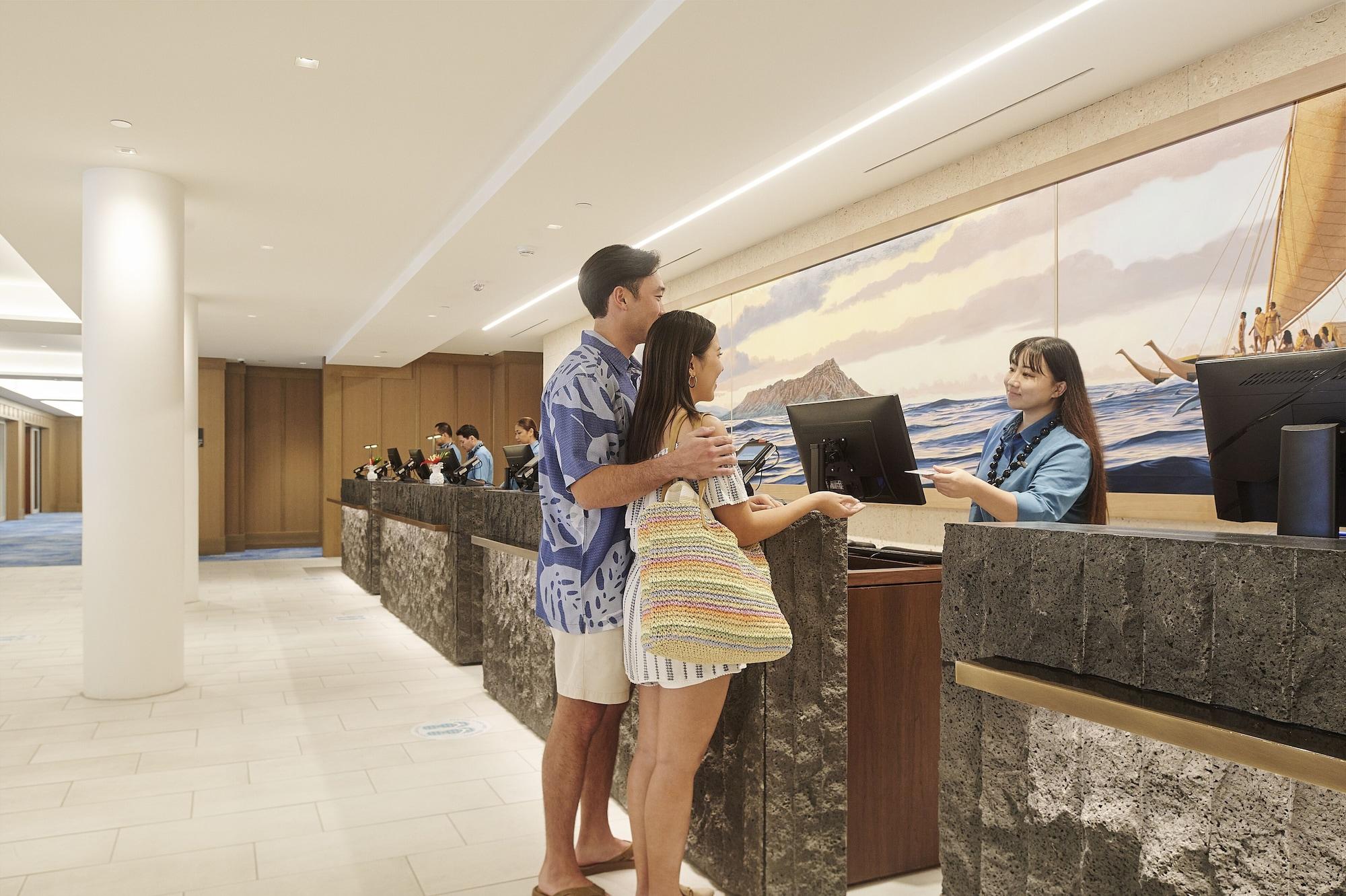 Vista Lobby OUTRIGGER Reef Waikiki Beach Resort