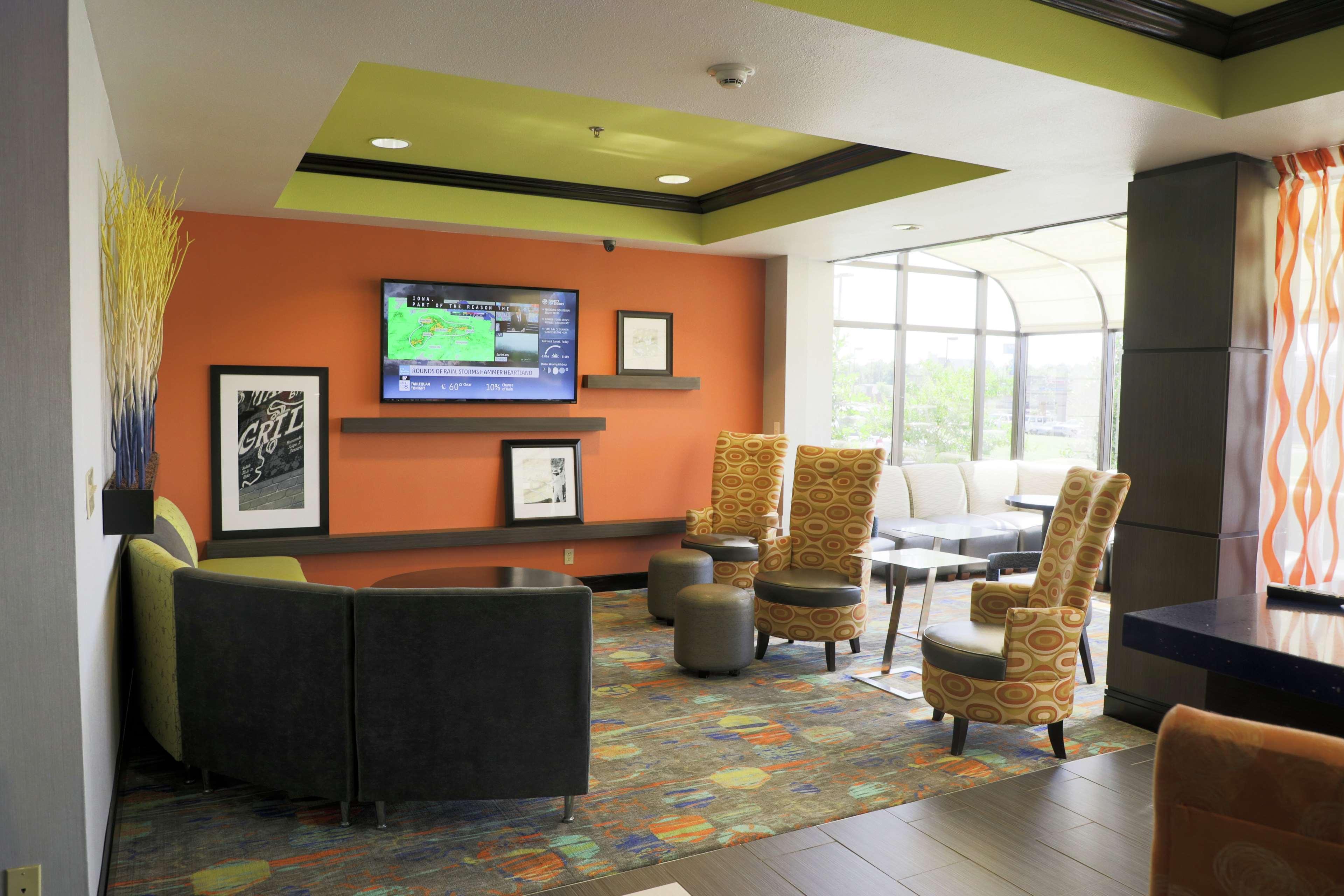 Vista Lobby Hampton Inn Muskogee