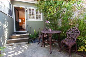 Alojamiento - 1801 First Luxury Inn