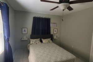 Alquiler Vacacional - Cozy 2 Bedroom with free parking on Premise
