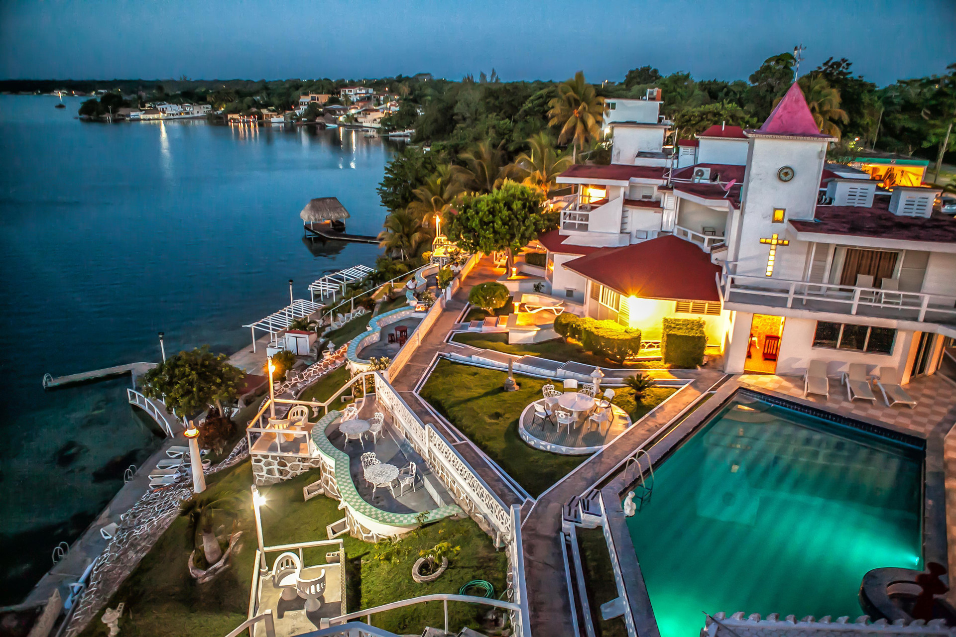 Reserva Hotel Laguna Bacalar - Viajes Falabella