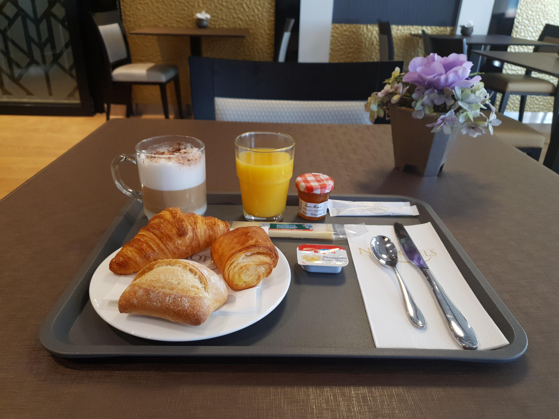Restaurant Nash Airport Hotel