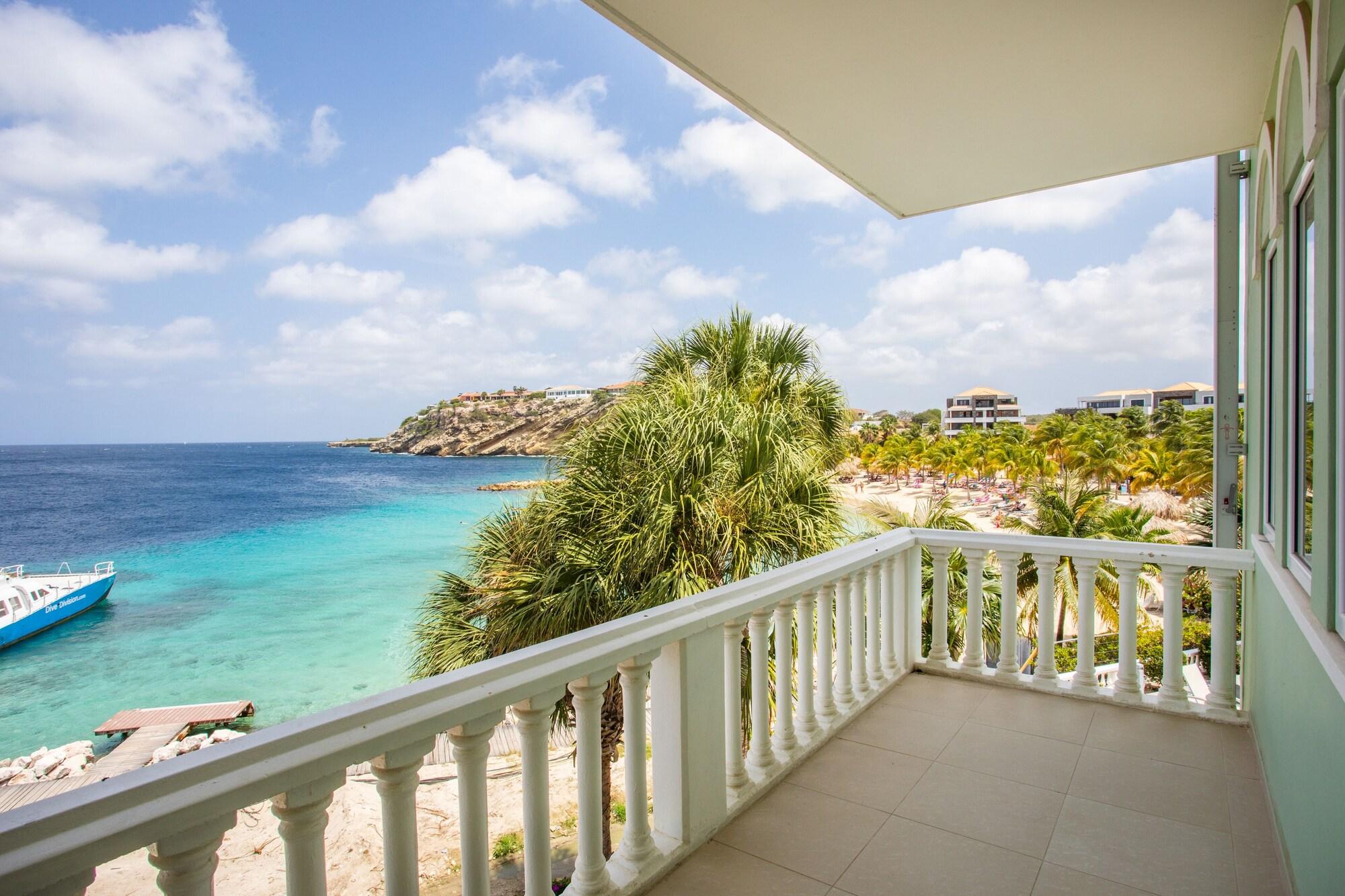 Playa Blue Bay Beach Apartments