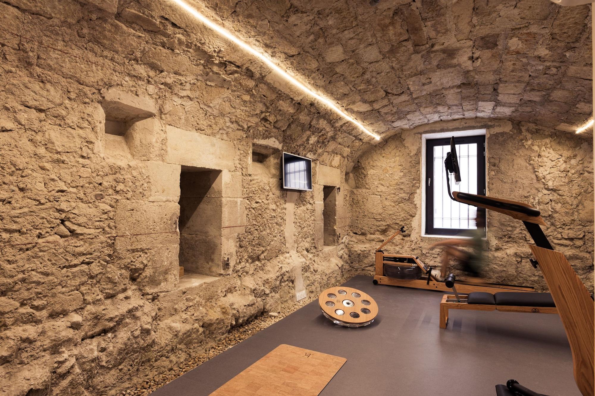 Gimnasio Hôtel La Prison
